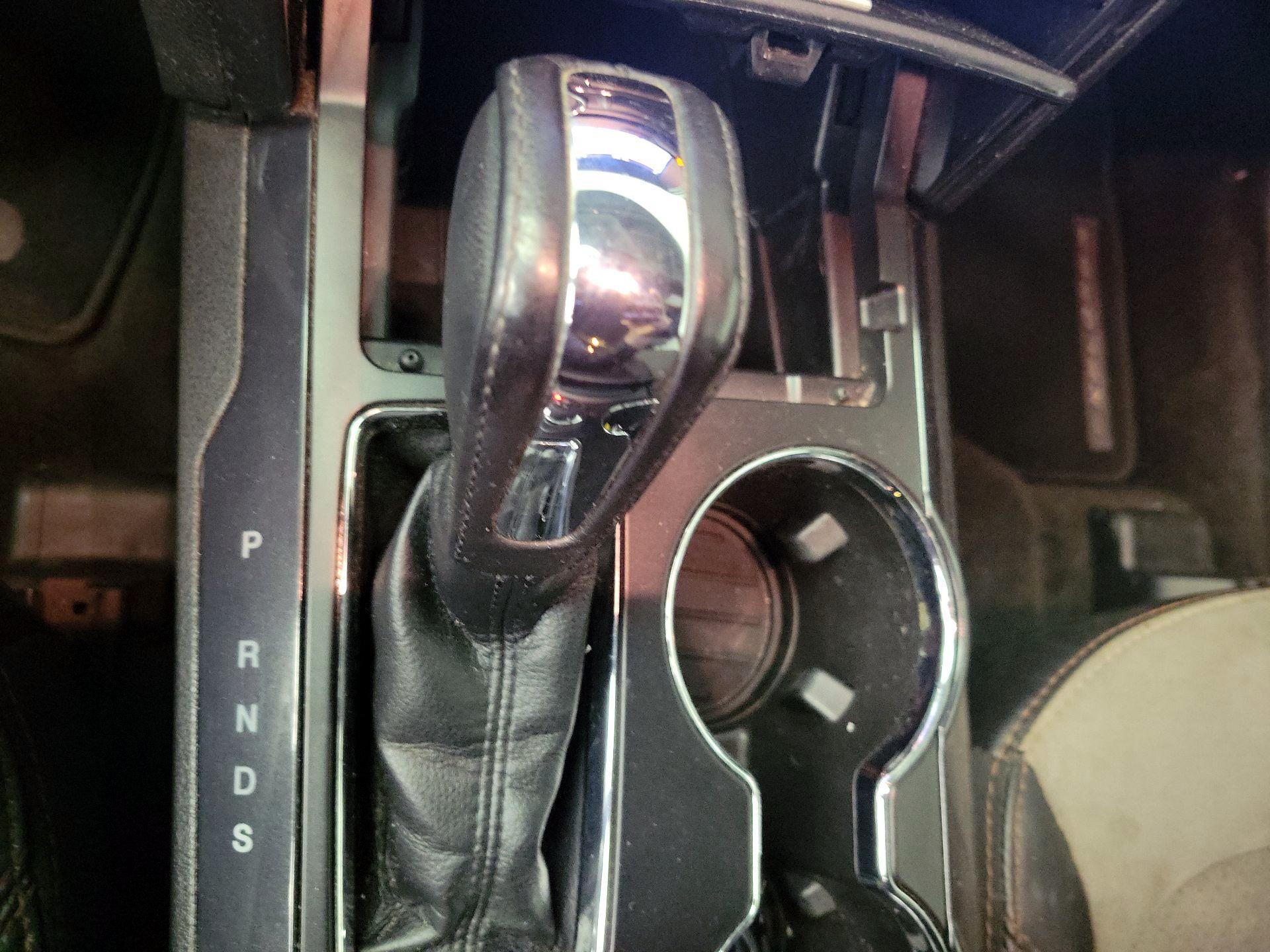 Thumbnail: 2017 Ford Explorer - 18