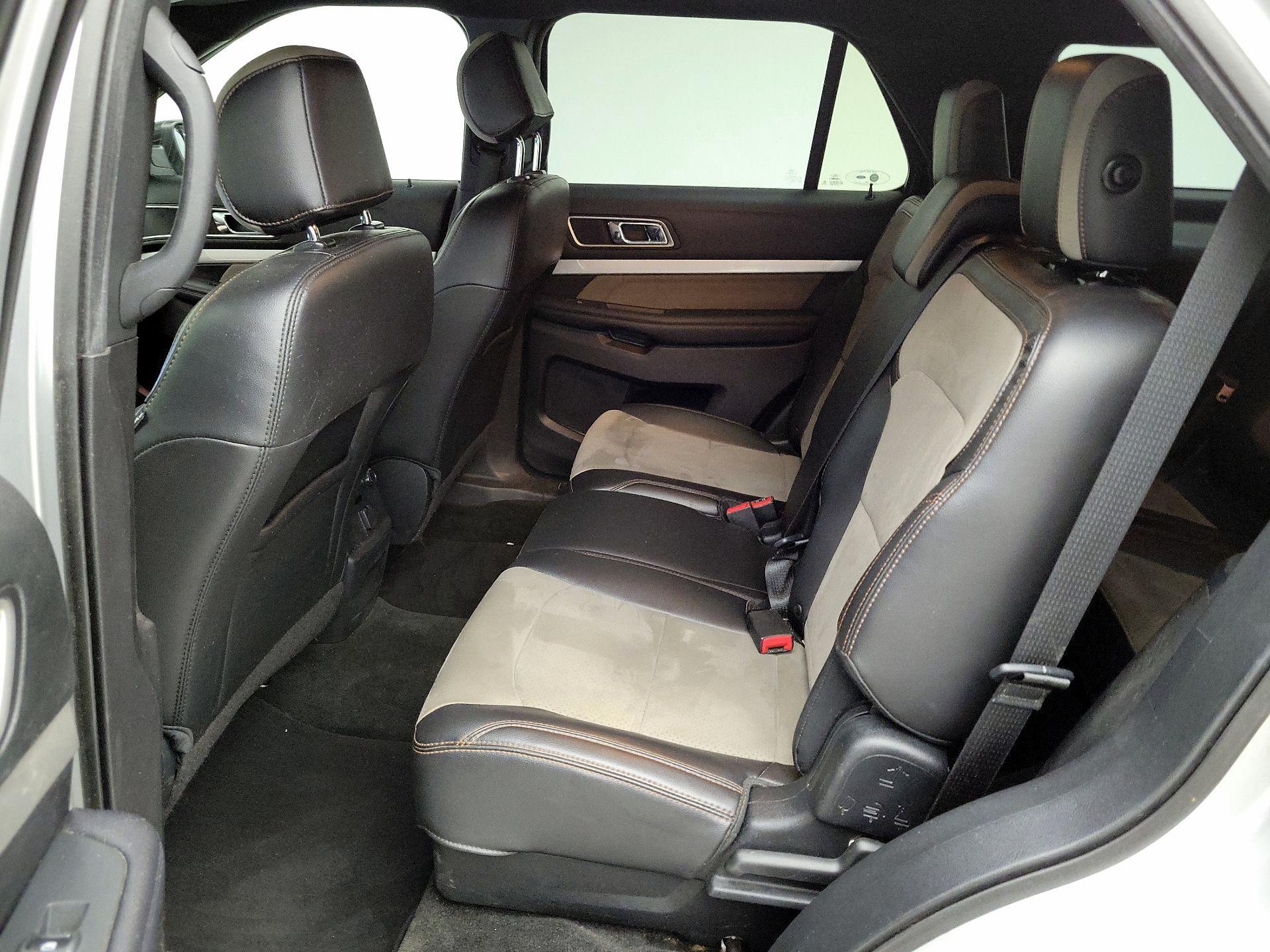 Thumbnail: 2017 Ford Explorer - 20