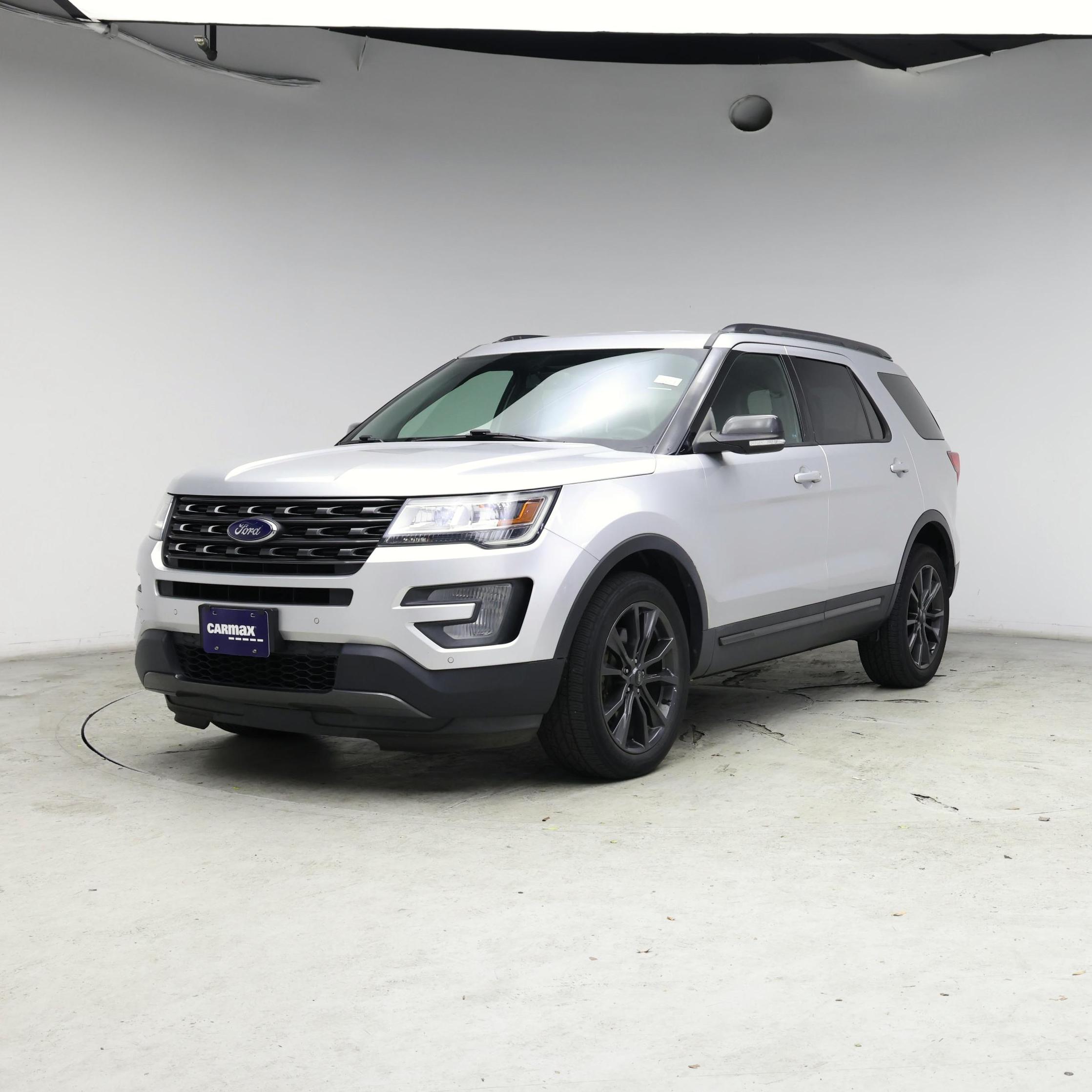 Thumbnail: 2017 Ford Explorer - 4