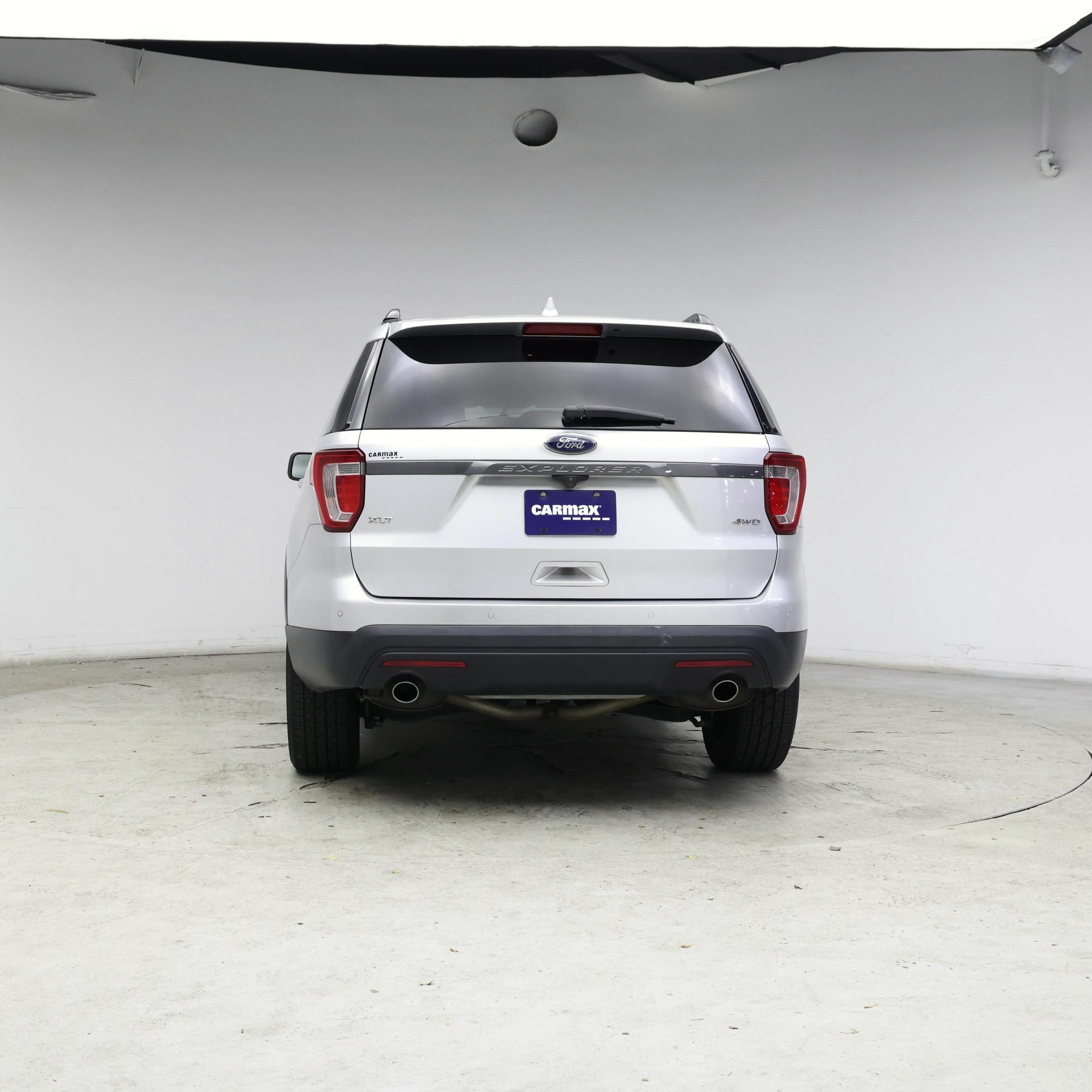 Thumbnail: 2017 Ford Explorer - 6