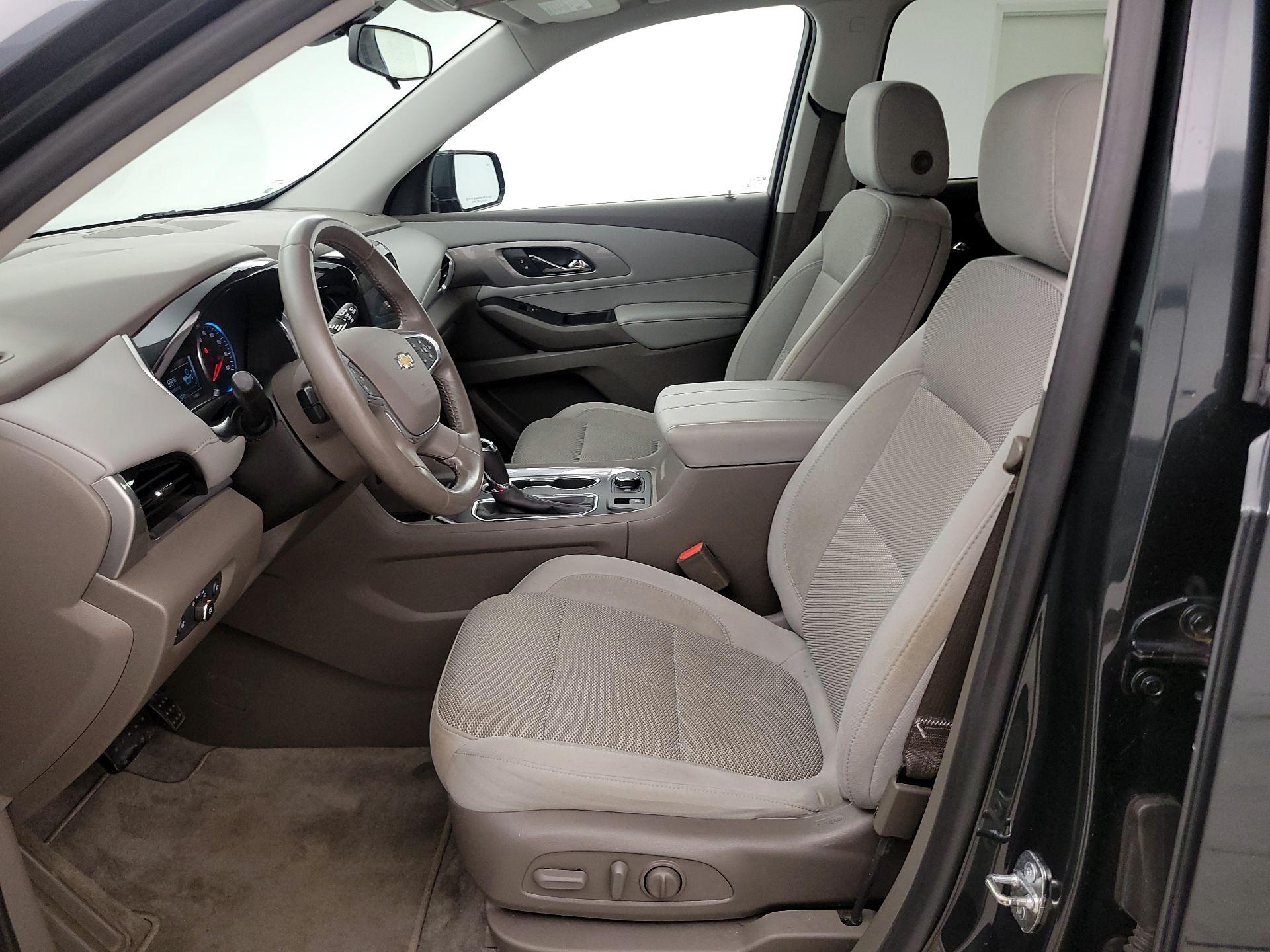 Thumbnail: 2019 Chevrolet Traverse - 11