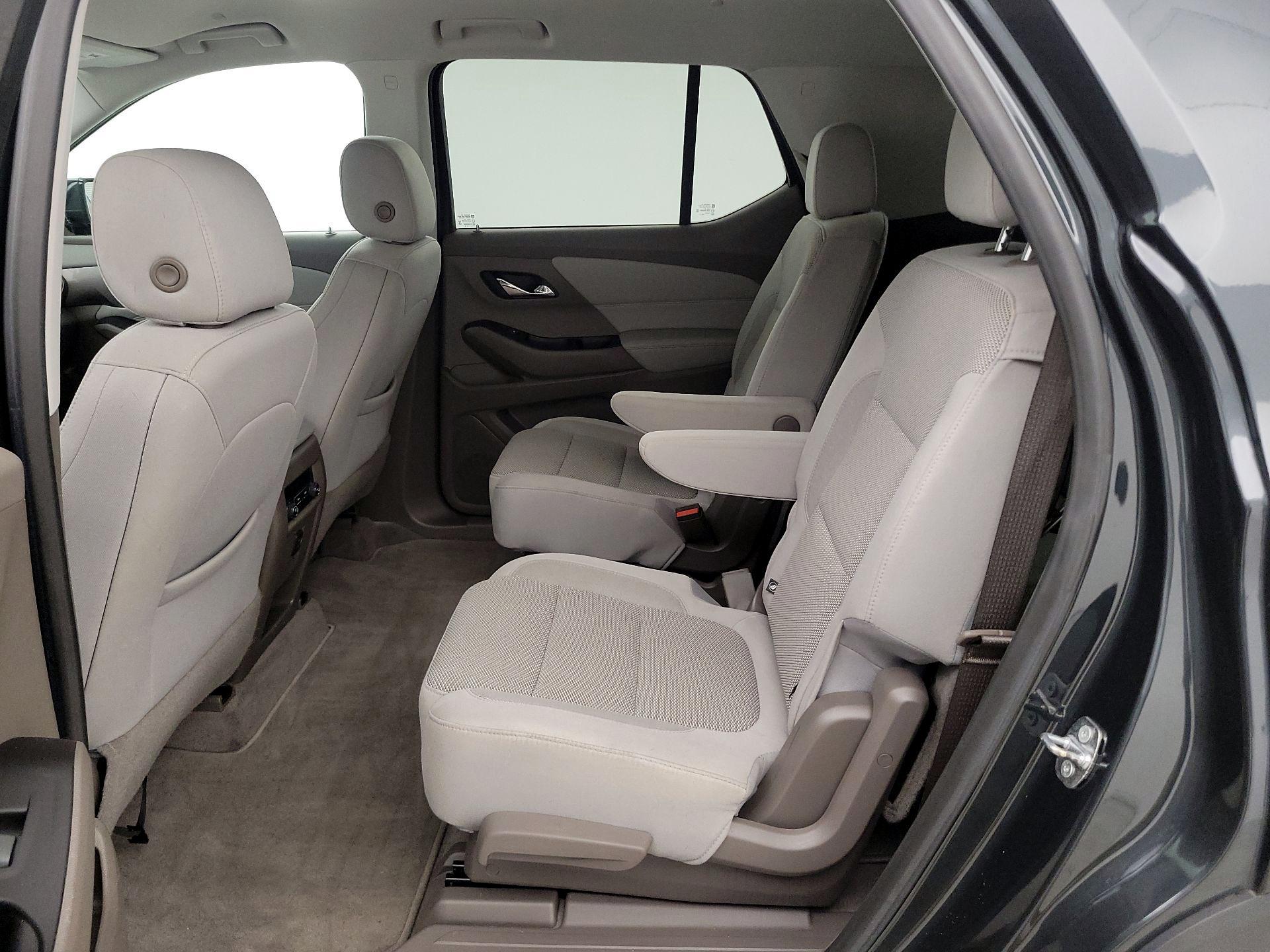 Thumbnail: 2019 Chevrolet Traverse - 20