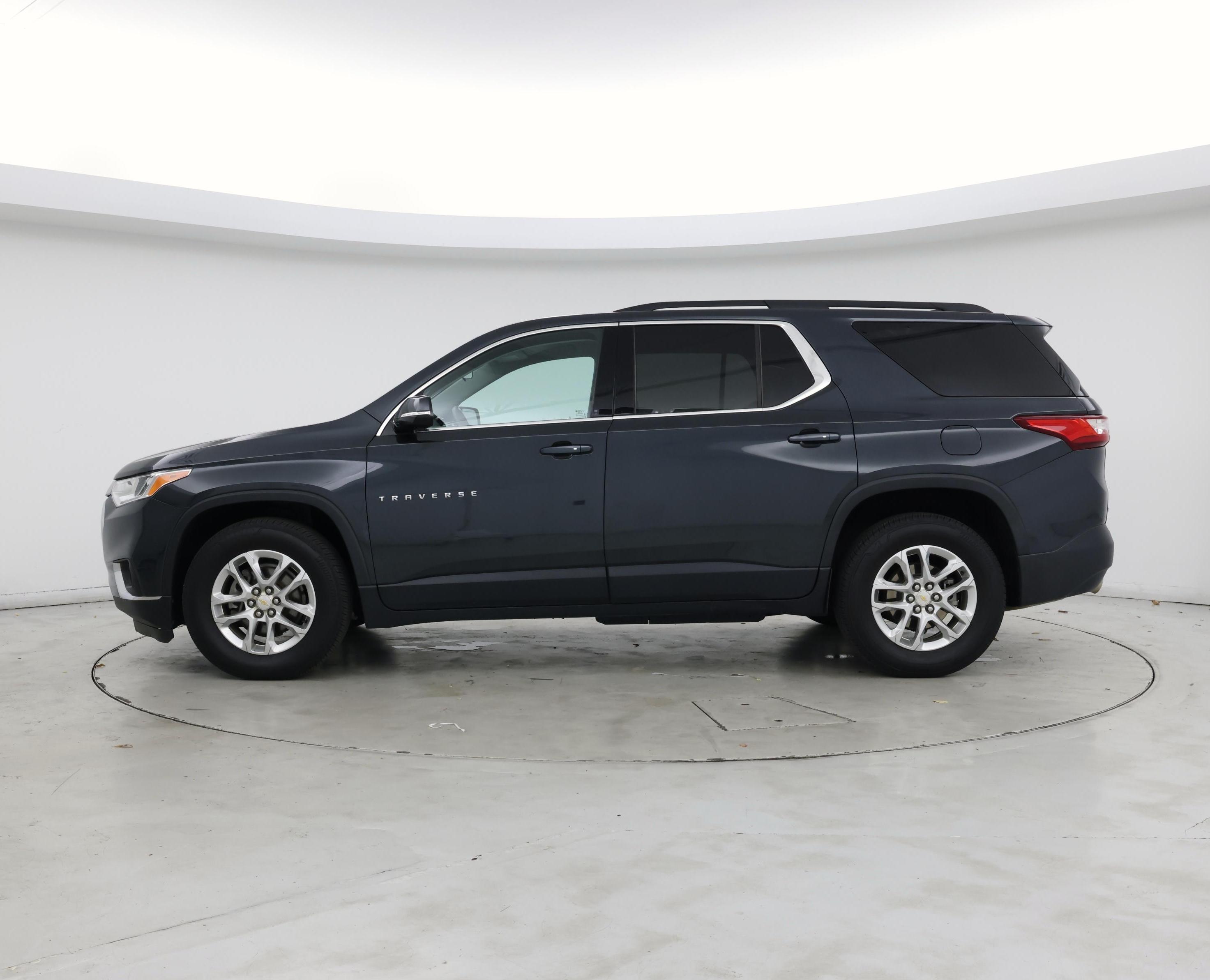Thumbnail: 2019 Chevrolet Traverse - 3