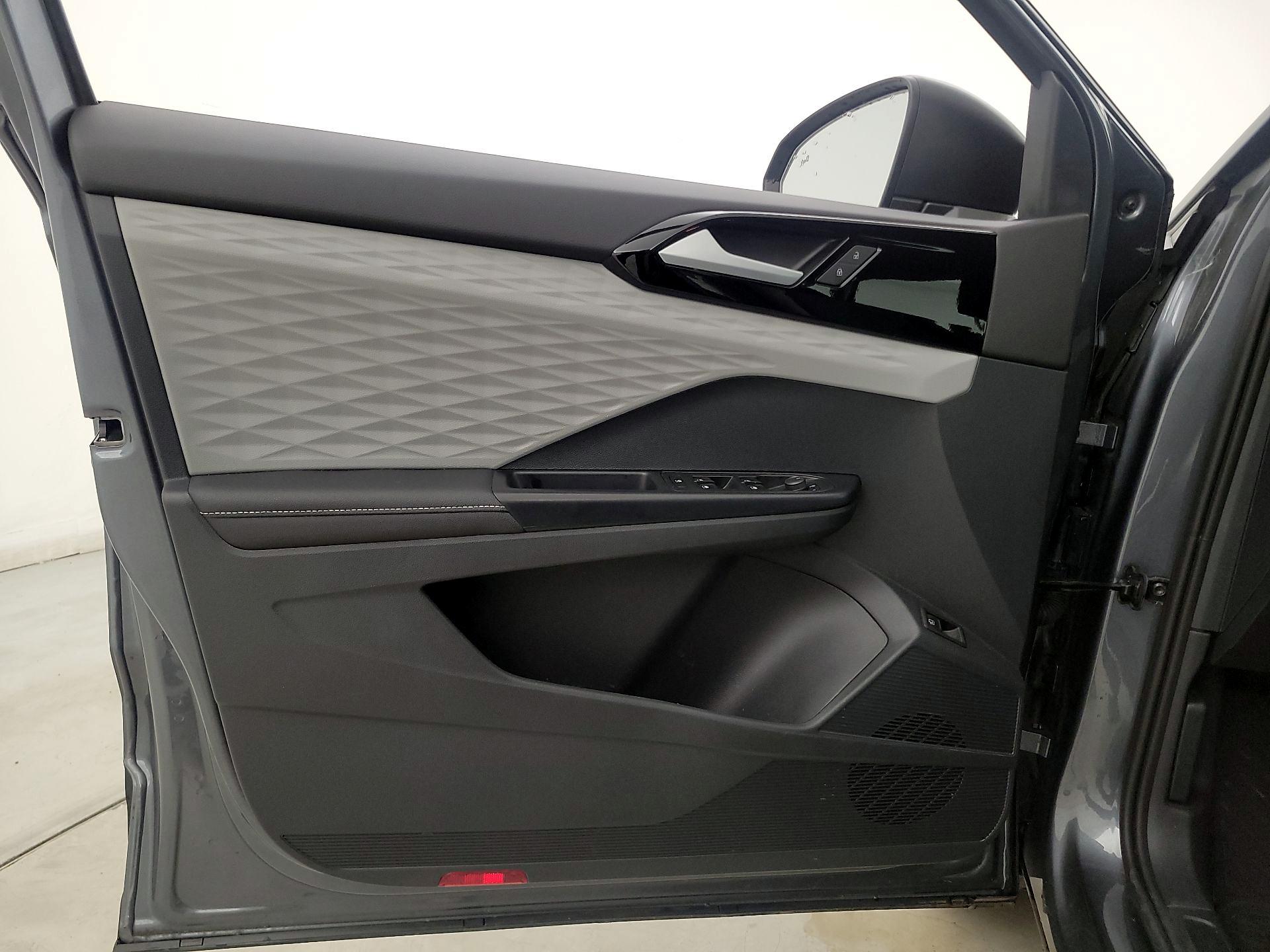 Thumbnail: 2024 Volkswagen Taos - 12