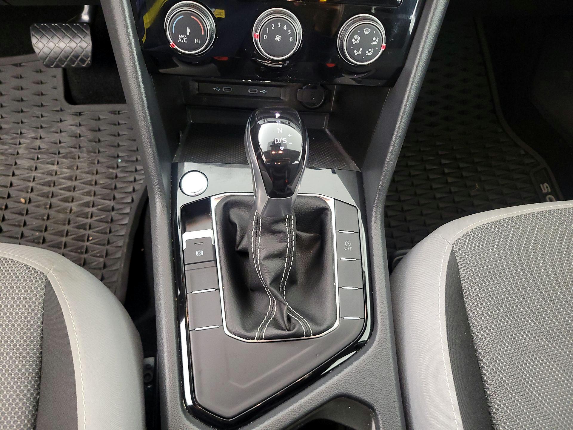 Thumbnail: 2024 Volkswagen Taos - 17