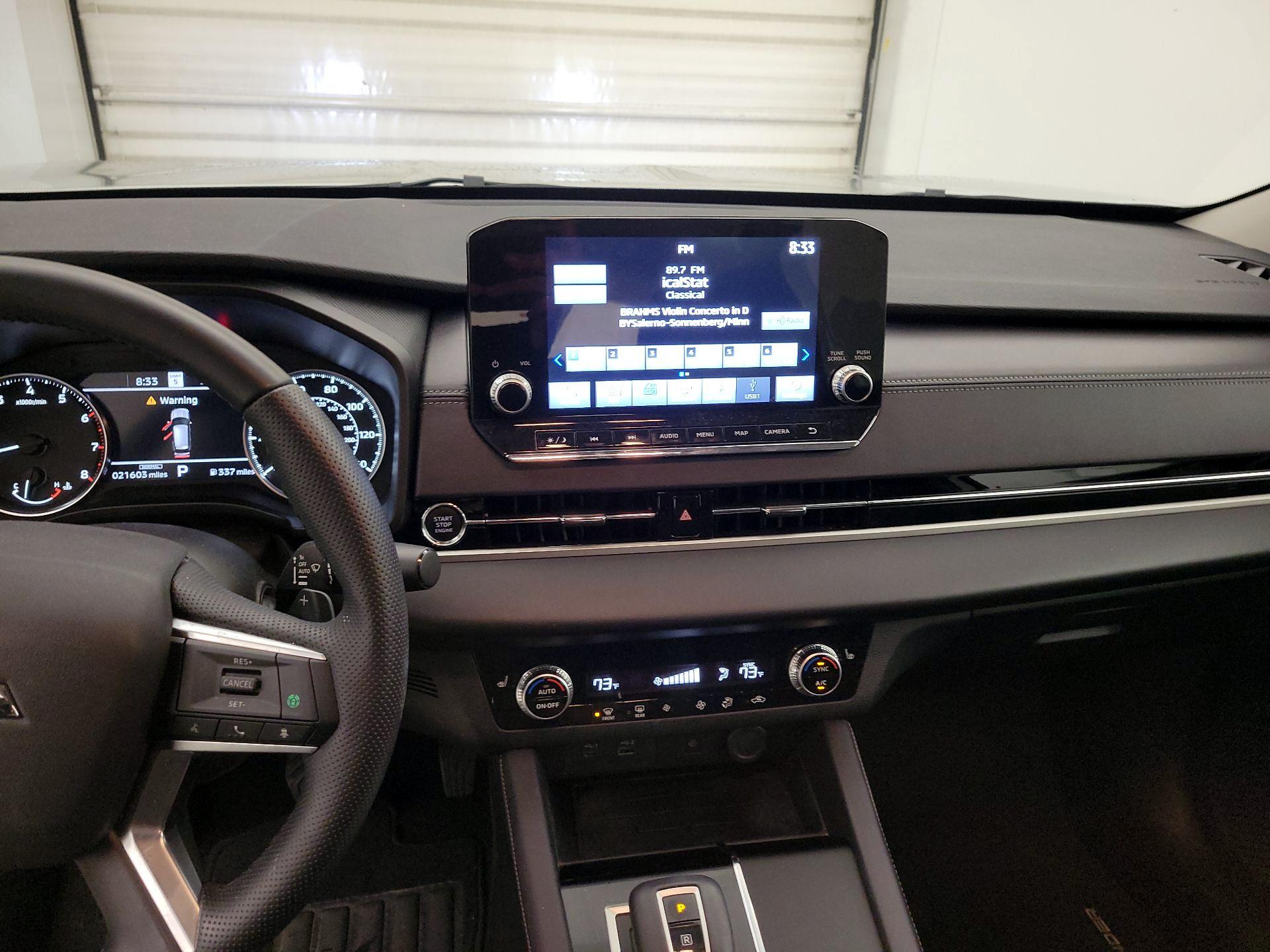 Thumbnail: 2024 Mitsubishi Outlander - 9