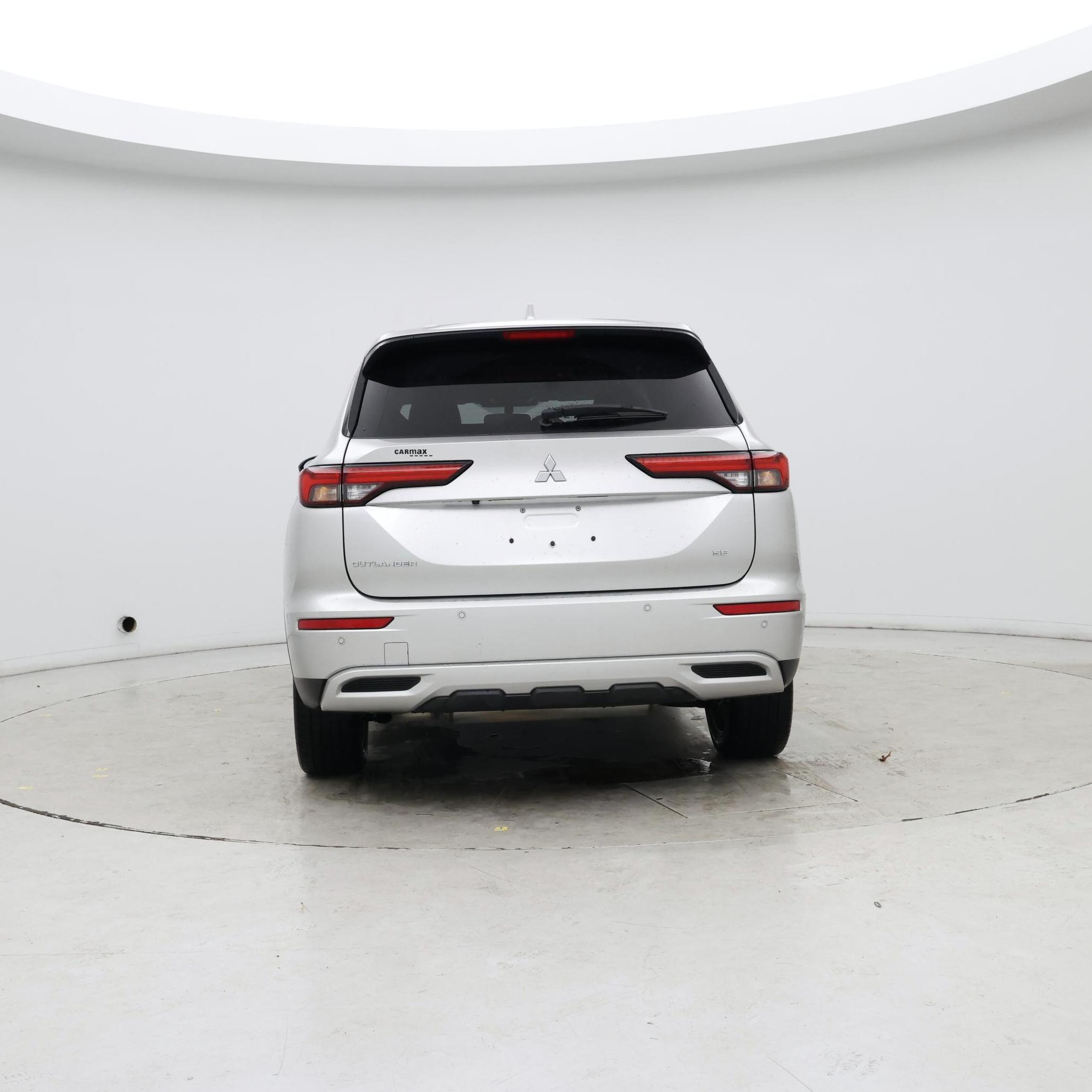 Thumbnail: 2024 Mitsubishi Outlander - 6