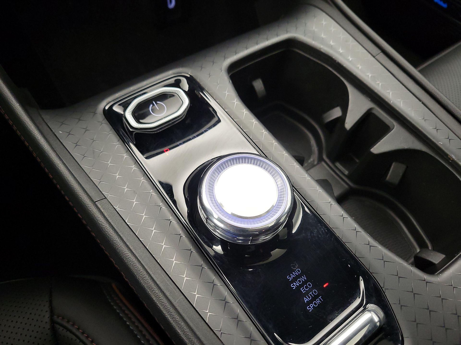 Thumbnail: 2024 Jeep Wagoneer S - 17