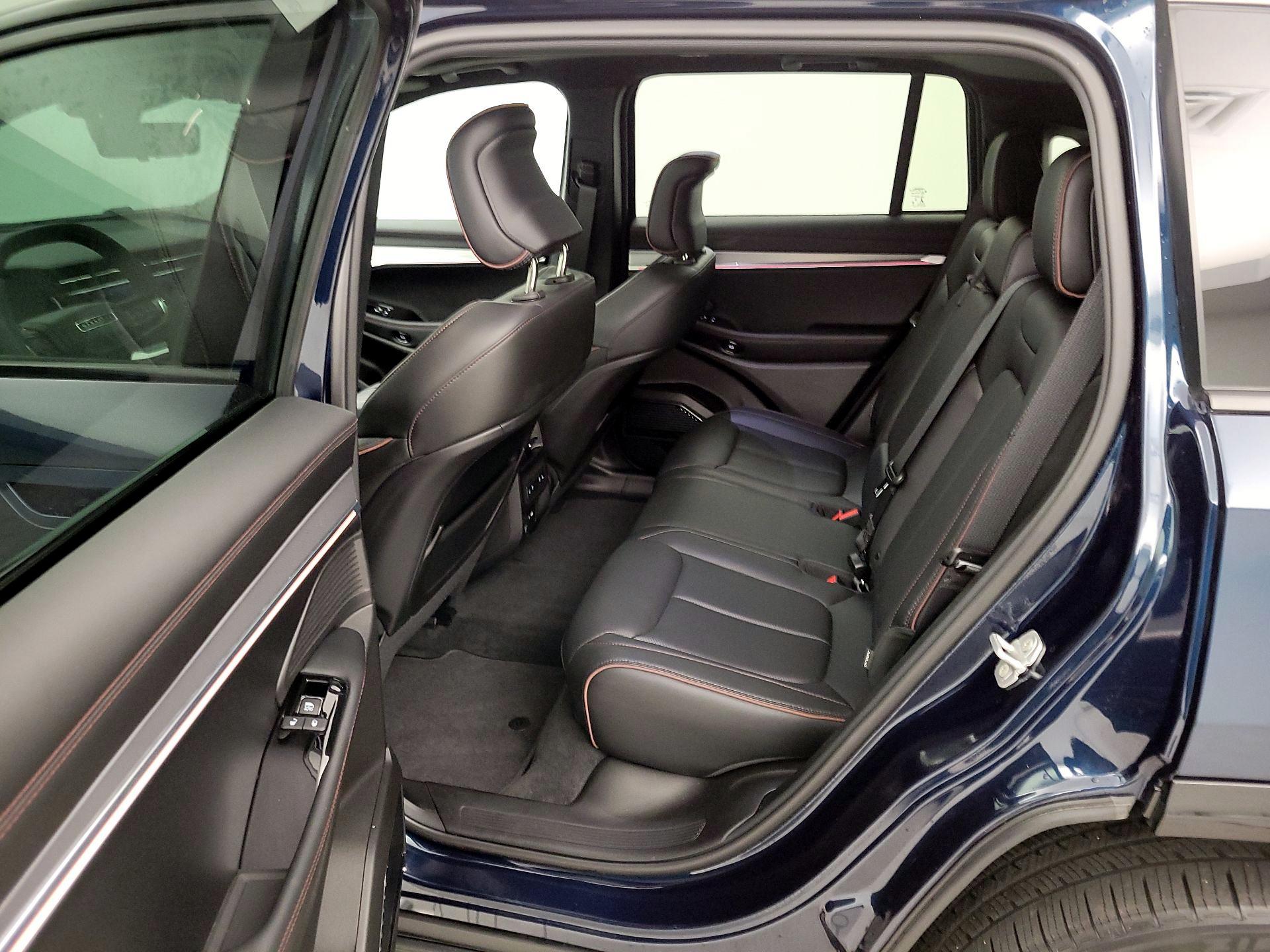 Thumbnail: 2024 Jeep Wagoneer S - 20