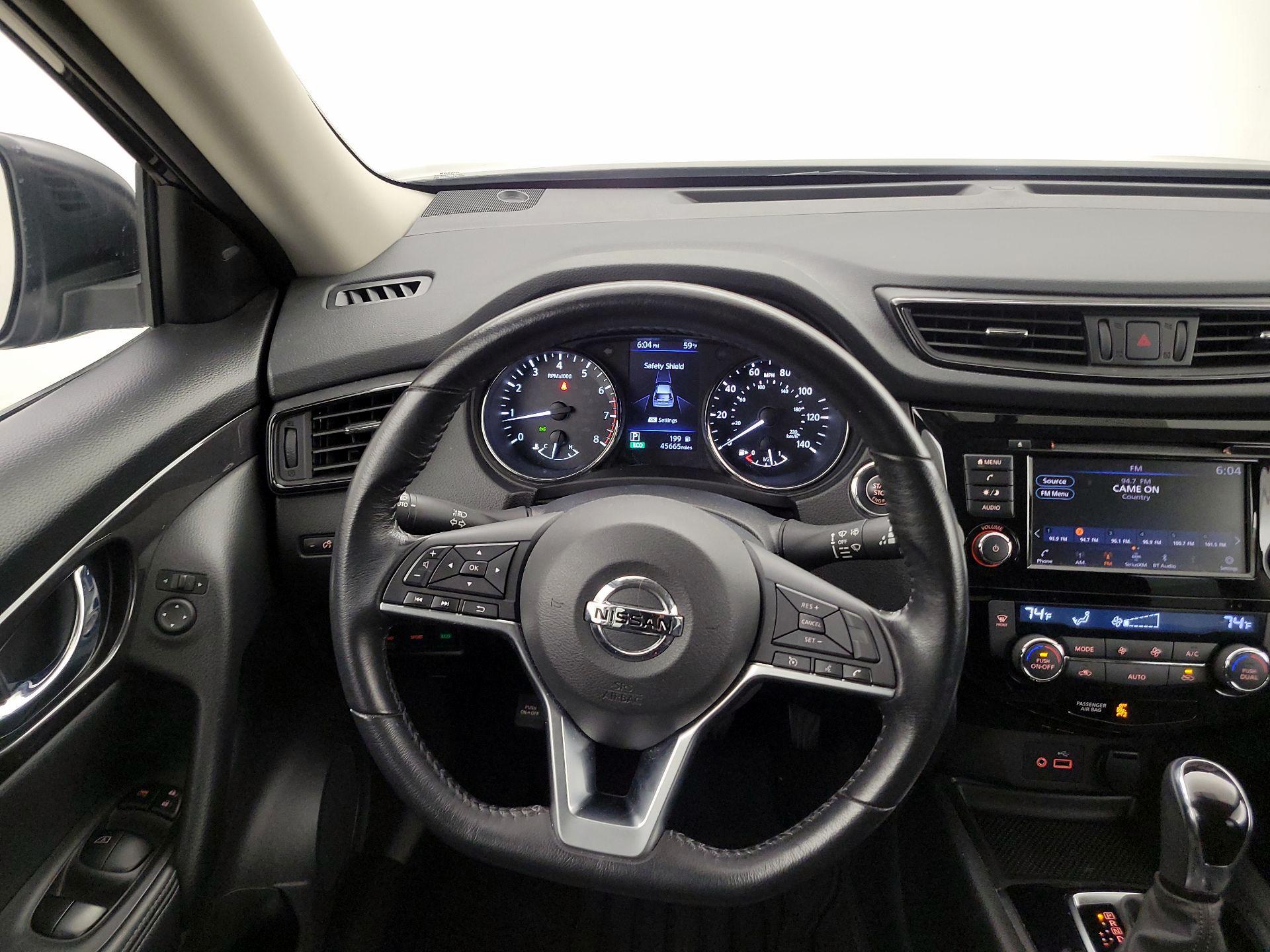 Thumbnail: 2018 Nissan Rogue - 10