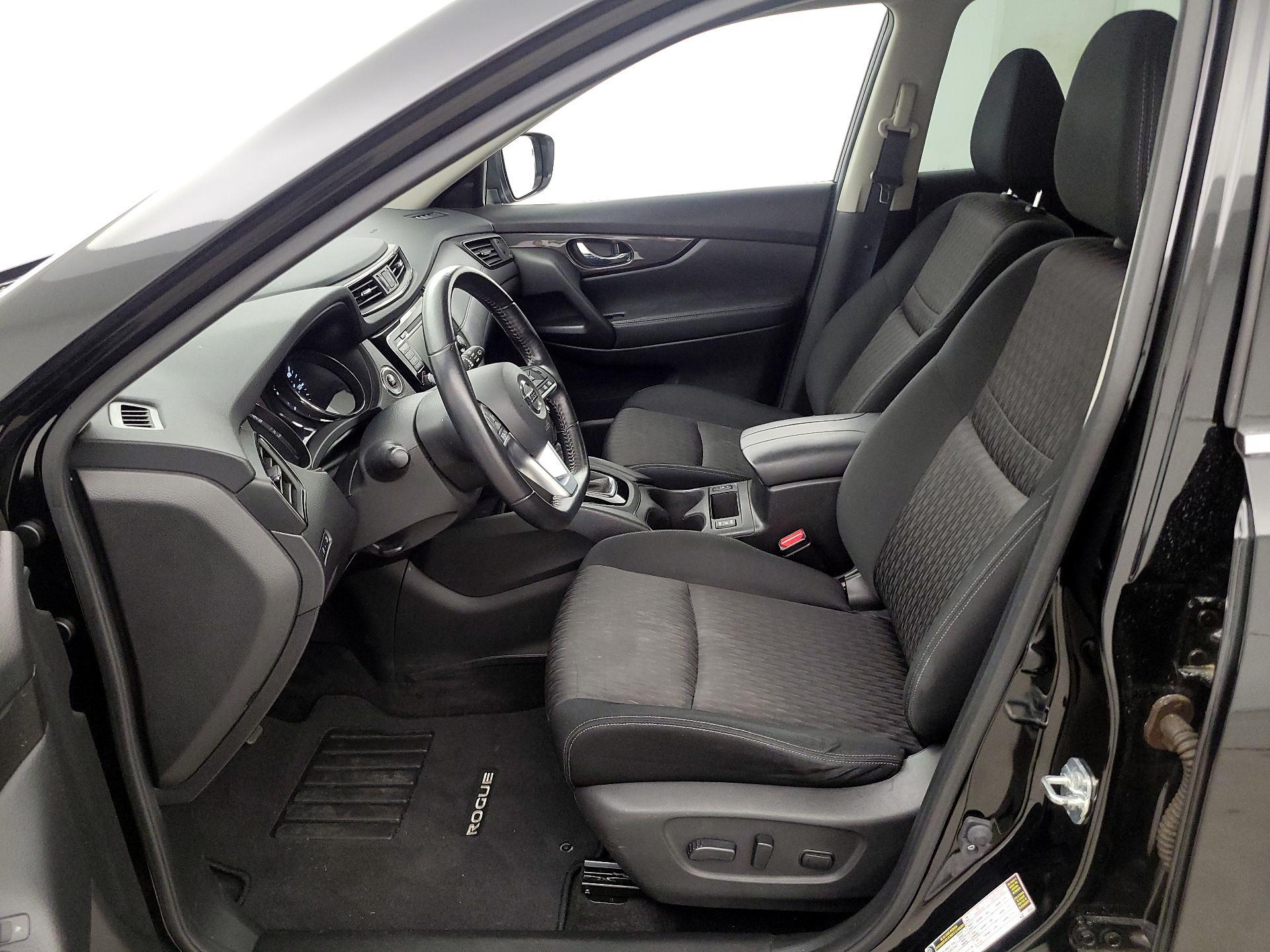 Thumbnail: 2018 Nissan Rogue - 11