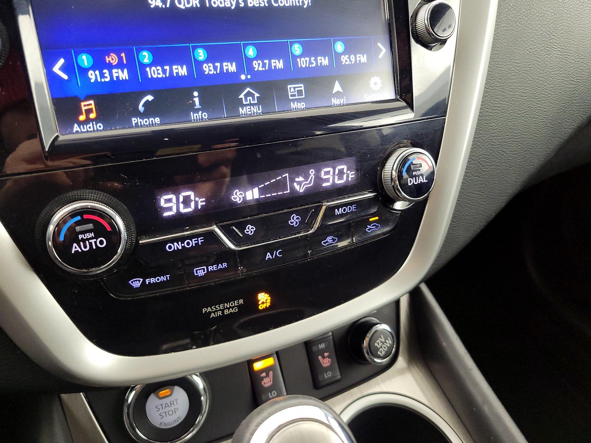 Thumbnail: 2016 Nissan Murano - 17