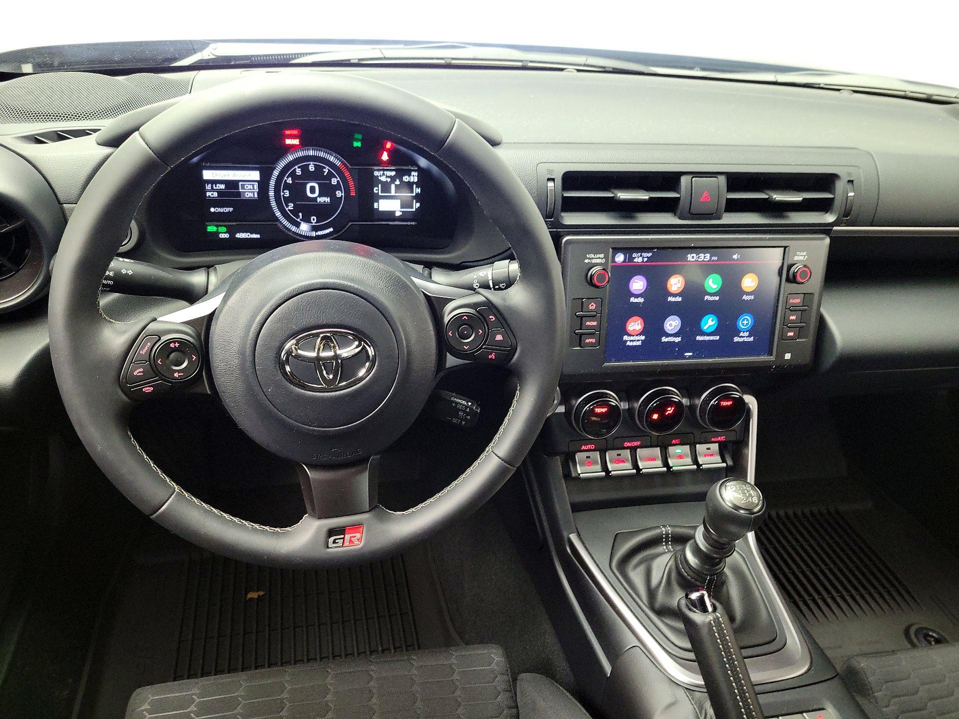 Thumbnail: 2025 Toyota GR86 - 10