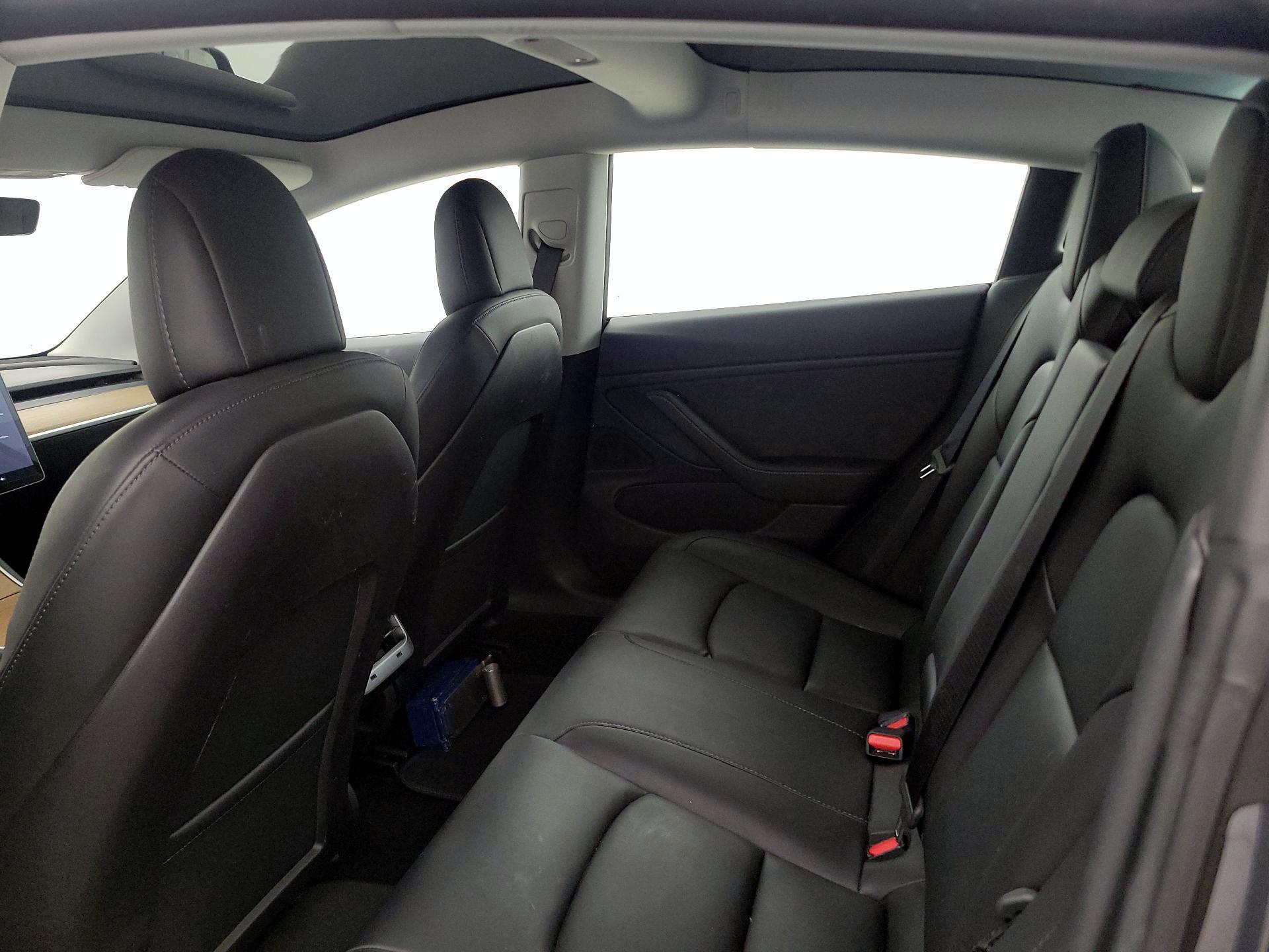 Thumbnail: 2019 Tesla Model 3 - 18