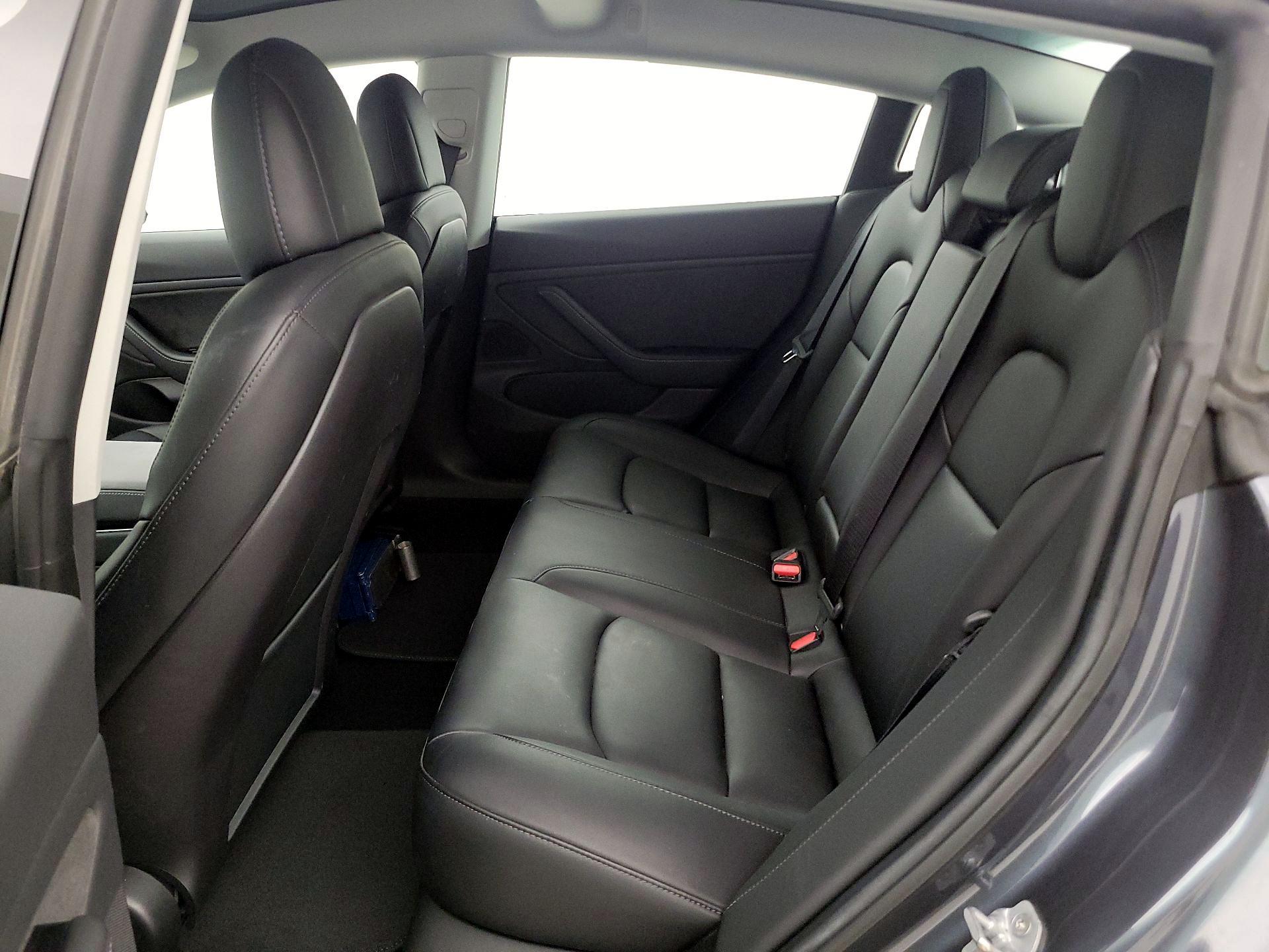 Thumbnail: 2019 Tesla Model 3 - 19