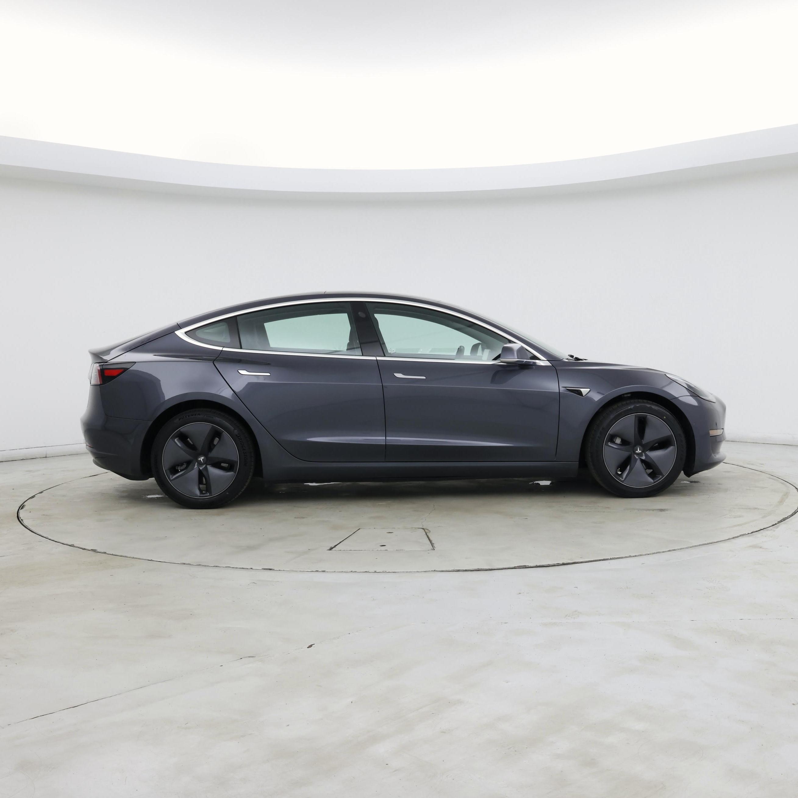 Thumbnail: 2019 Tesla Model 3 - 7