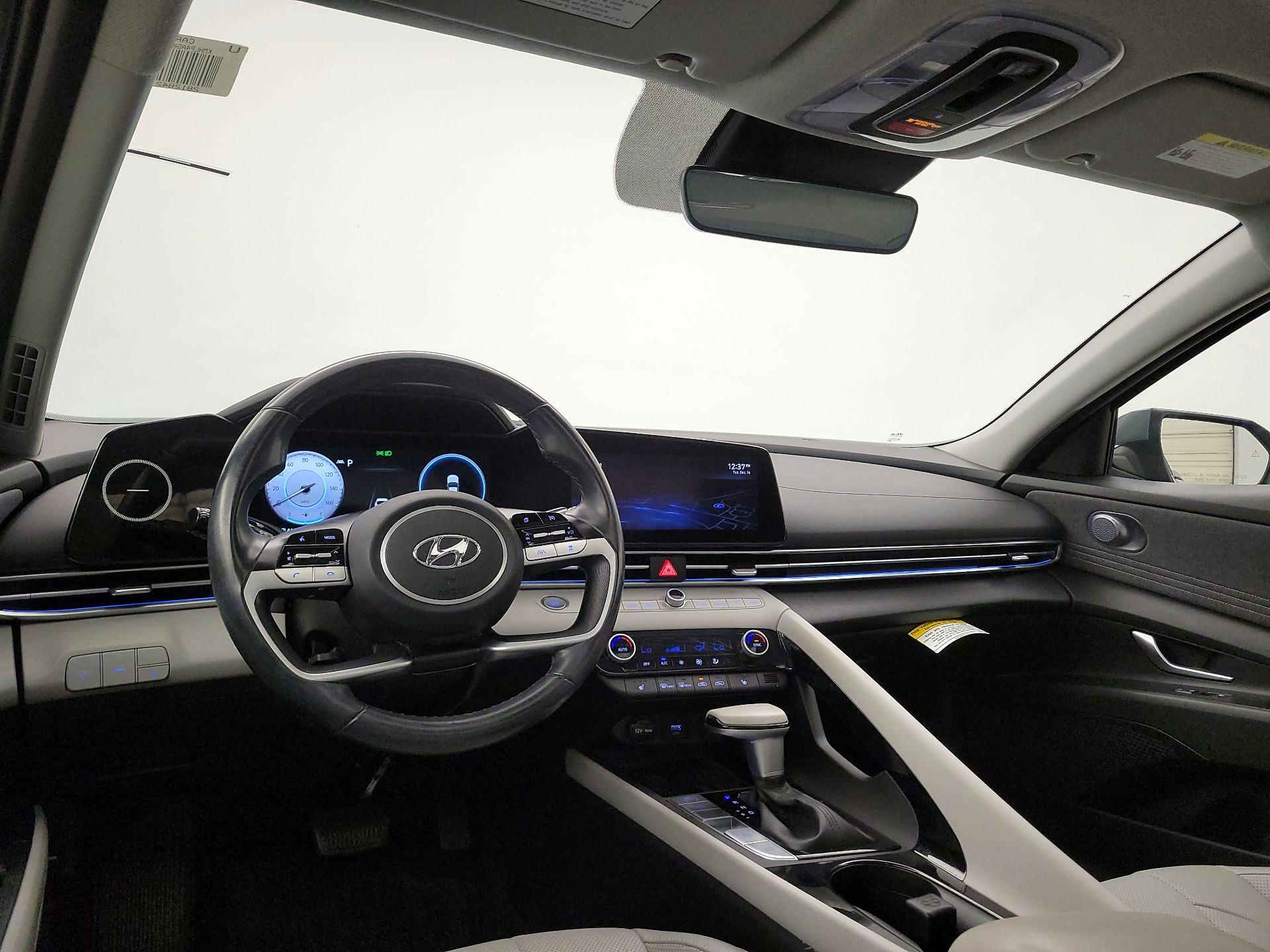 Thumbnail: 2022 Hyundai Elantra - 9