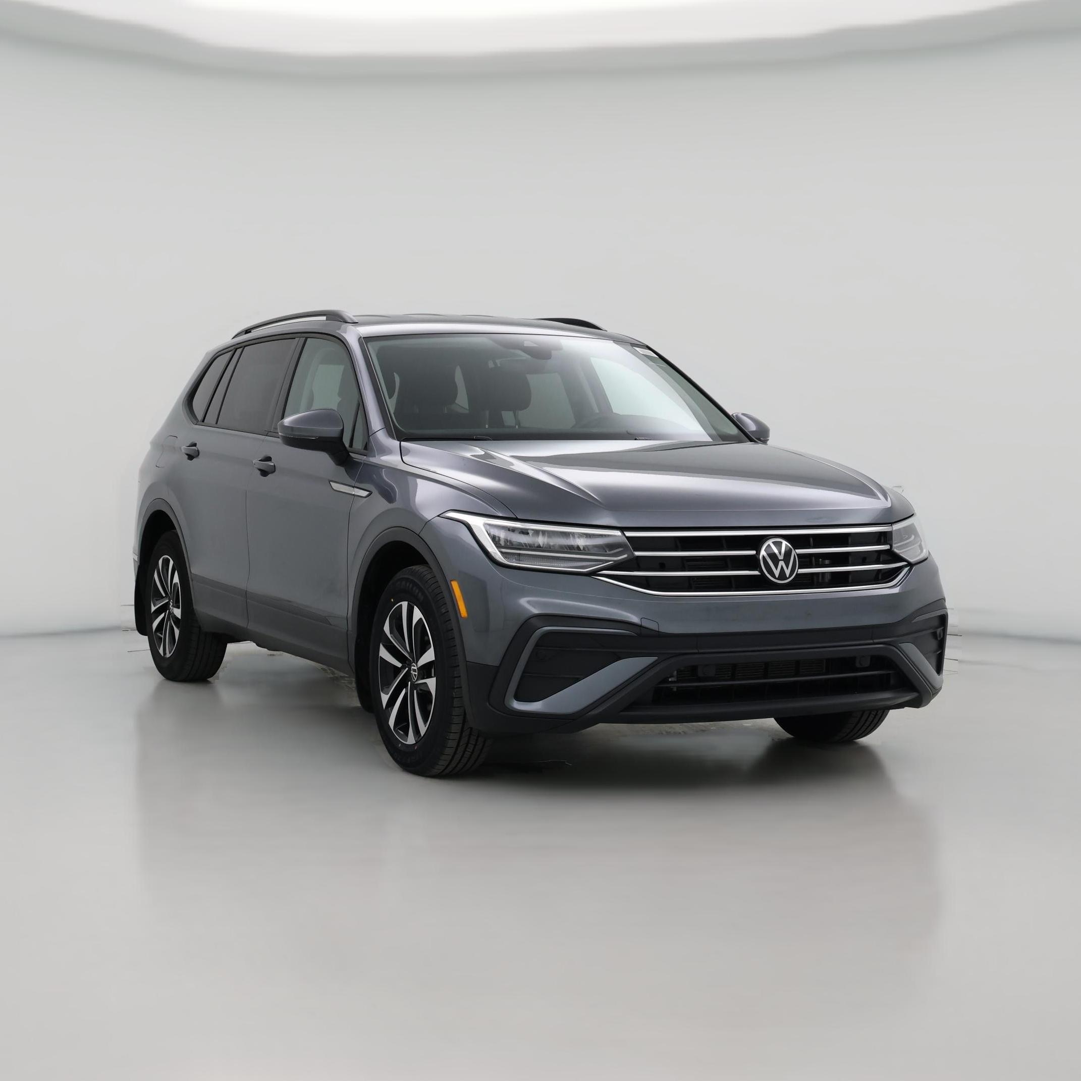 Thumbnail: 2023 Volkswagen Tiguan - 1