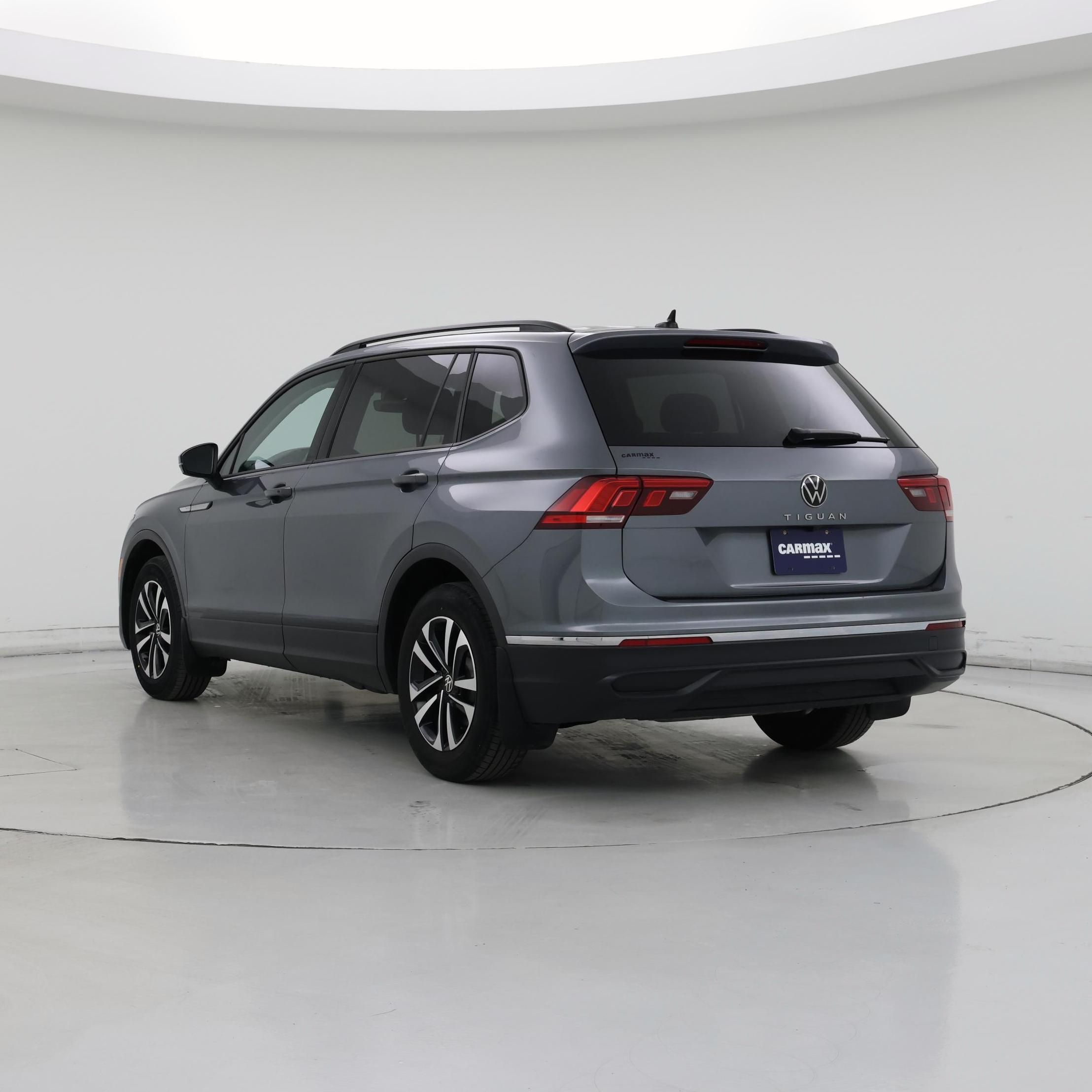 Thumbnail: 2023 Volkswagen Tiguan - 2