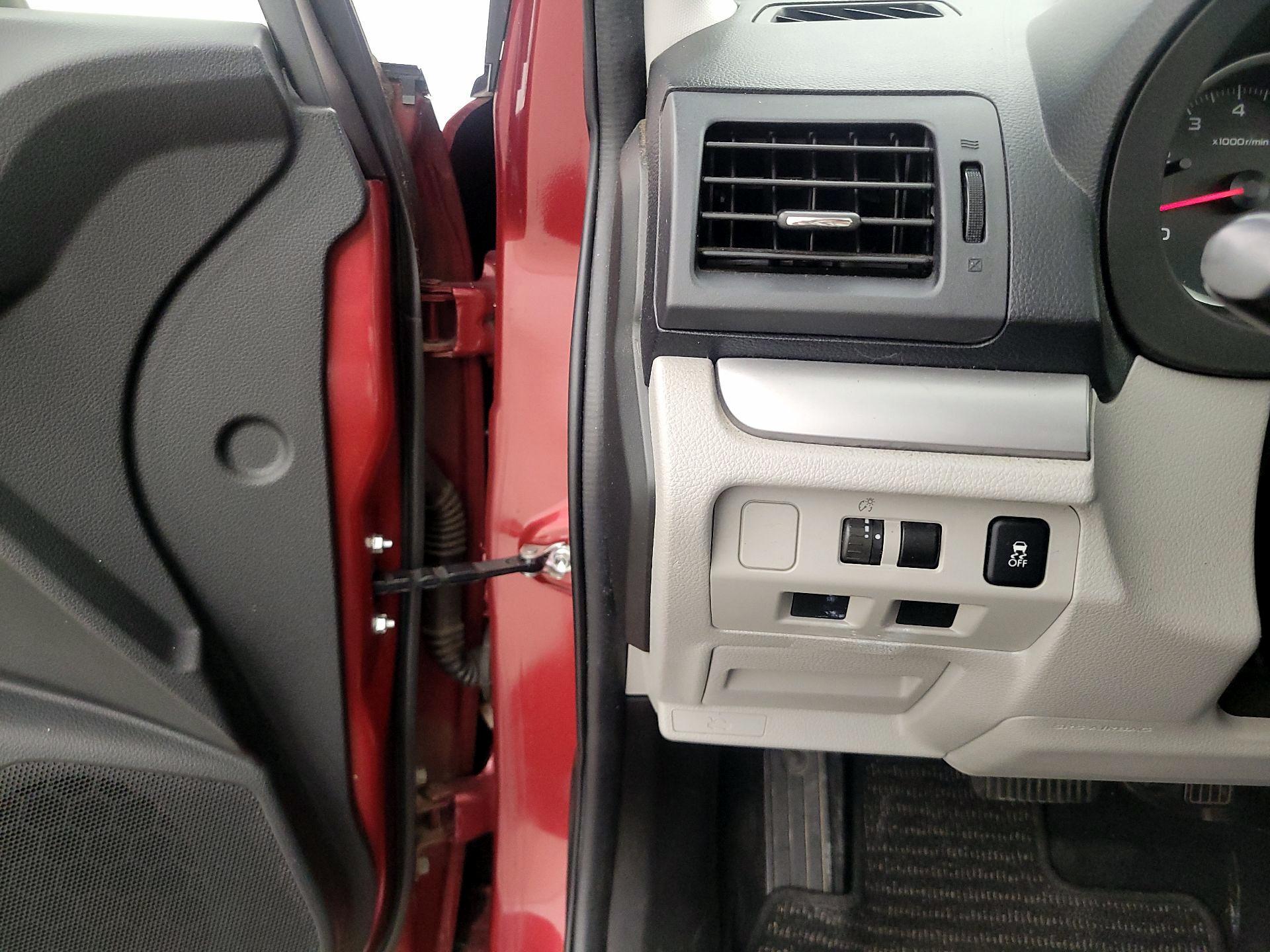 Thumbnail: 2015 Subaru Forester - 13