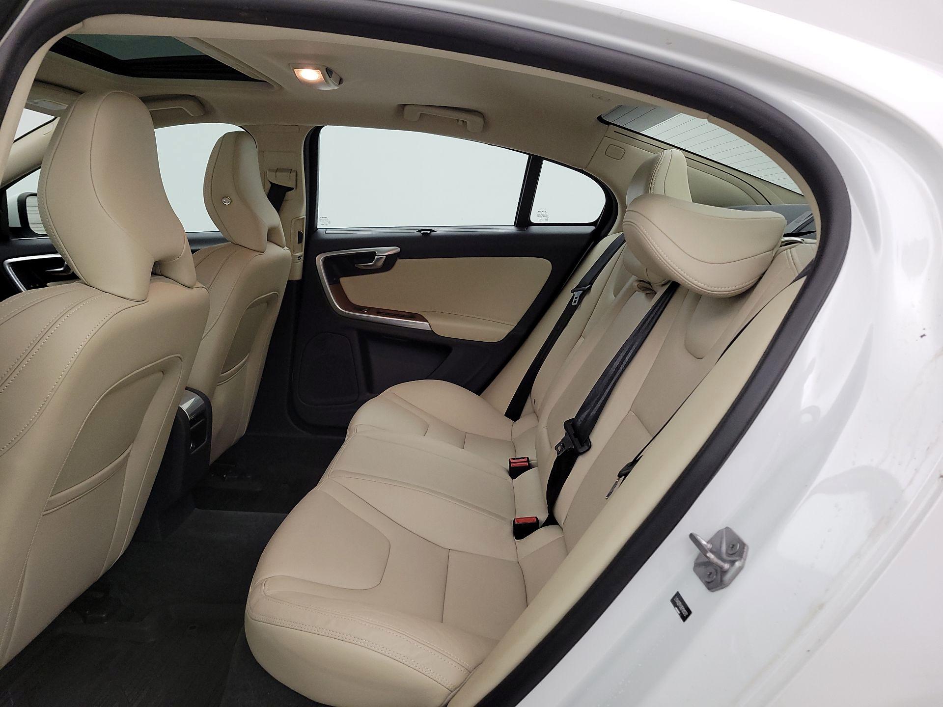 Thumbnail: 2016 Volvo S60 - 20