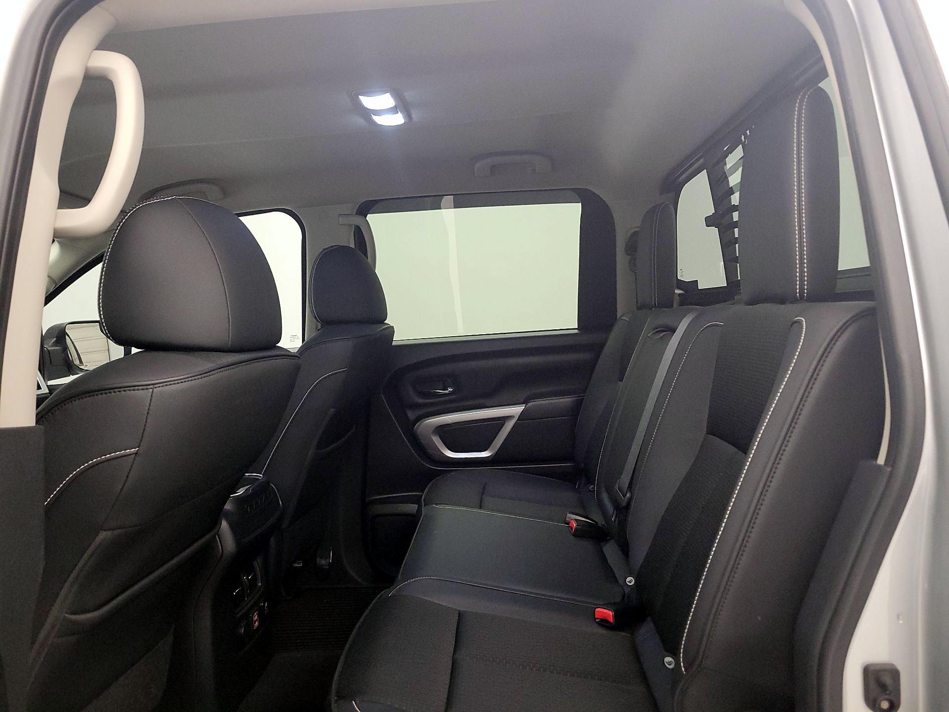 Thumbnail: 2019 Nissan Titan - 18