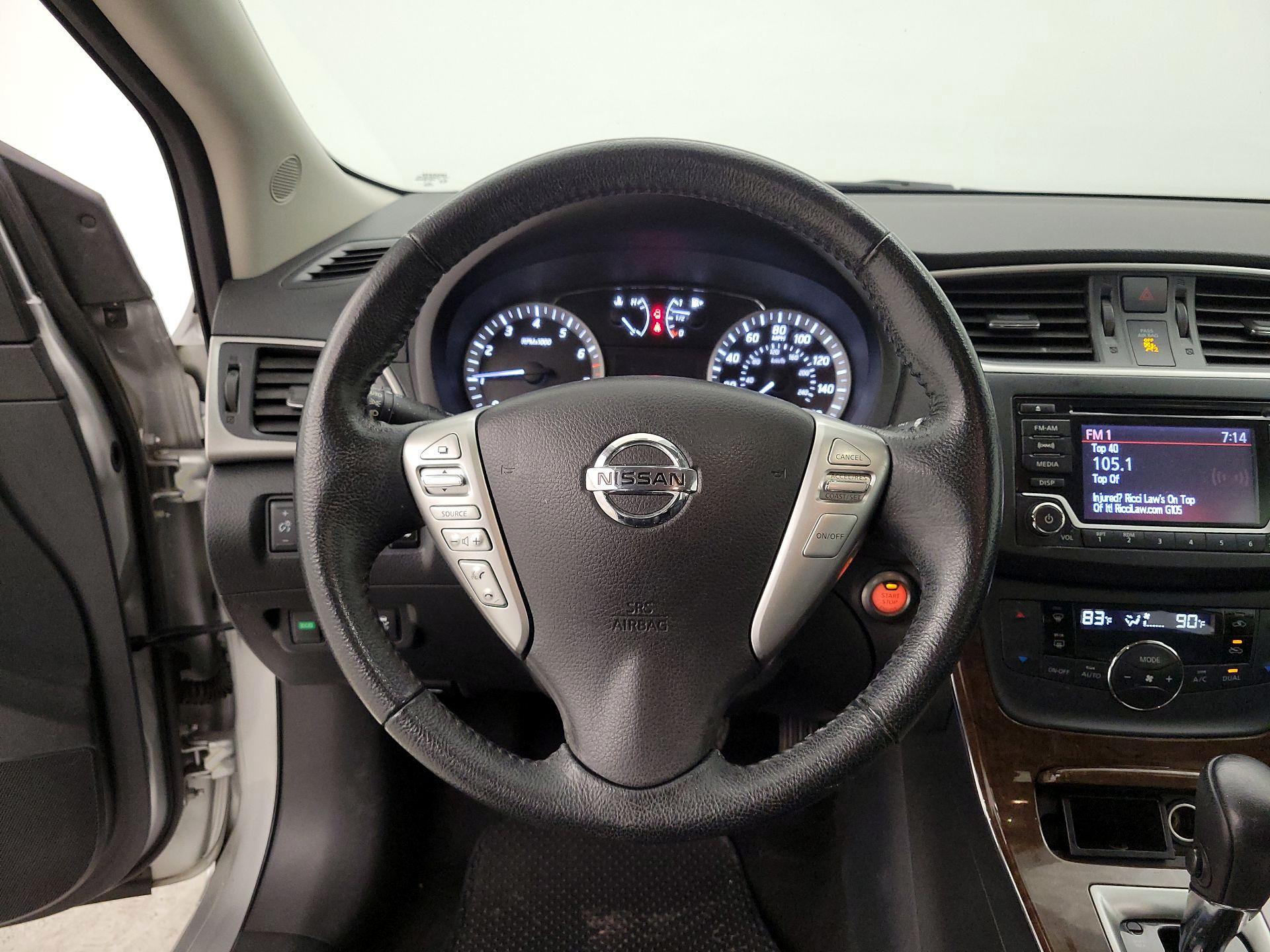 Thumbnail: 2015 Nissan Sentra - 10