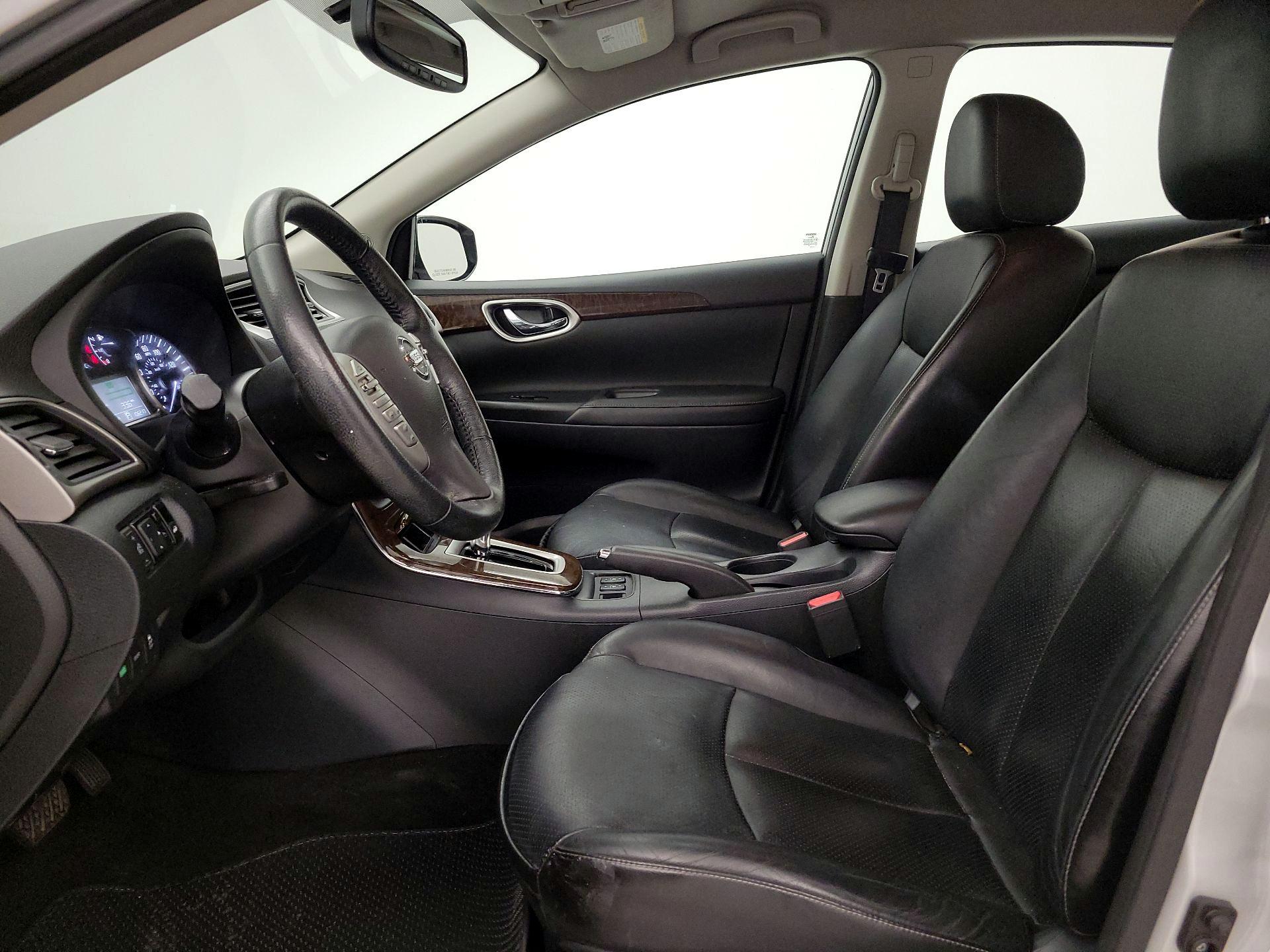 Thumbnail: 2015 Nissan Sentra - 11