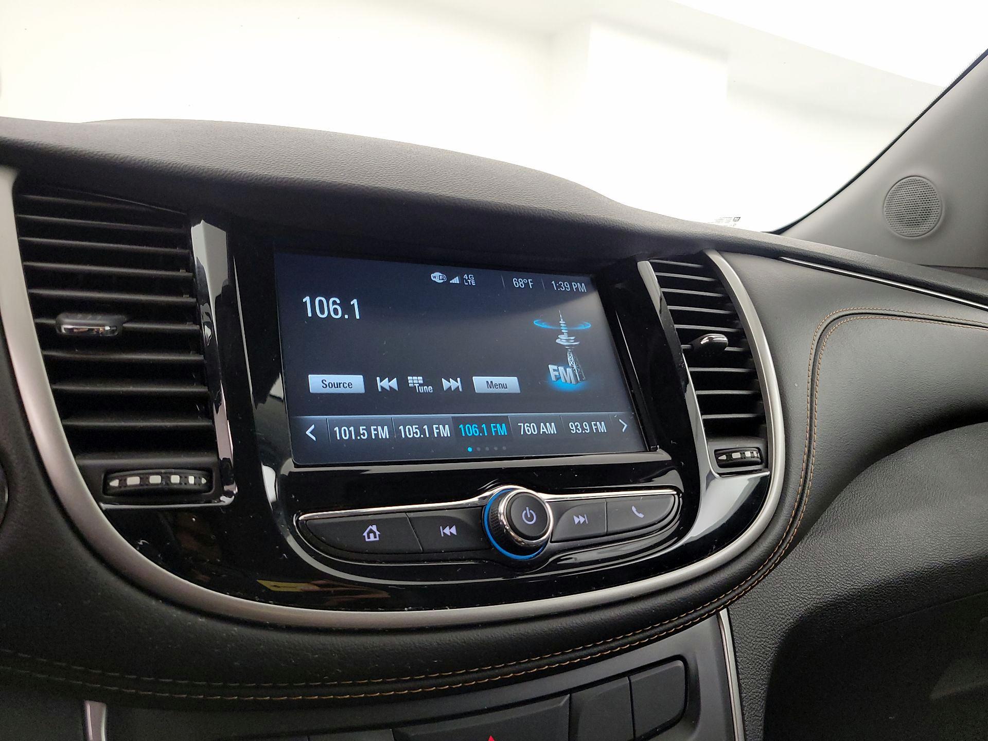 Thumbnail: 2017 Chevrolet Trax - 15