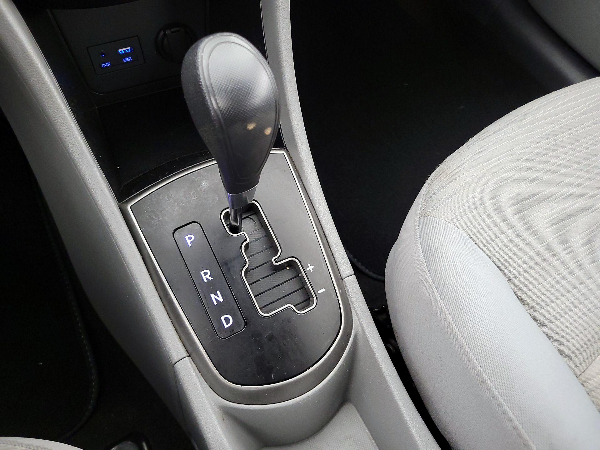 Thumbnail: 2017 Hyundai Accent - 16