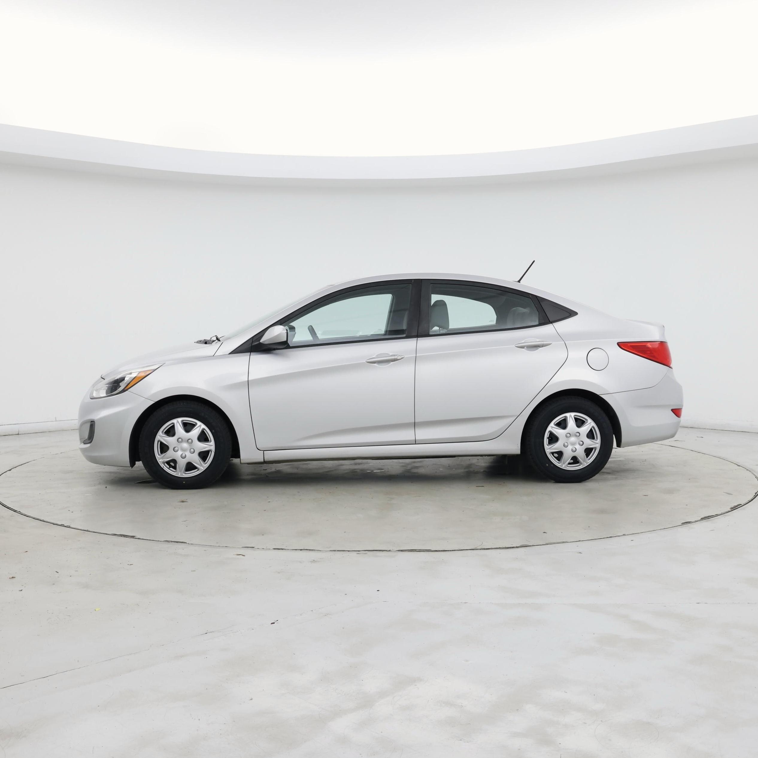 Thumbnail: 2017 Hyundai Accent - 3