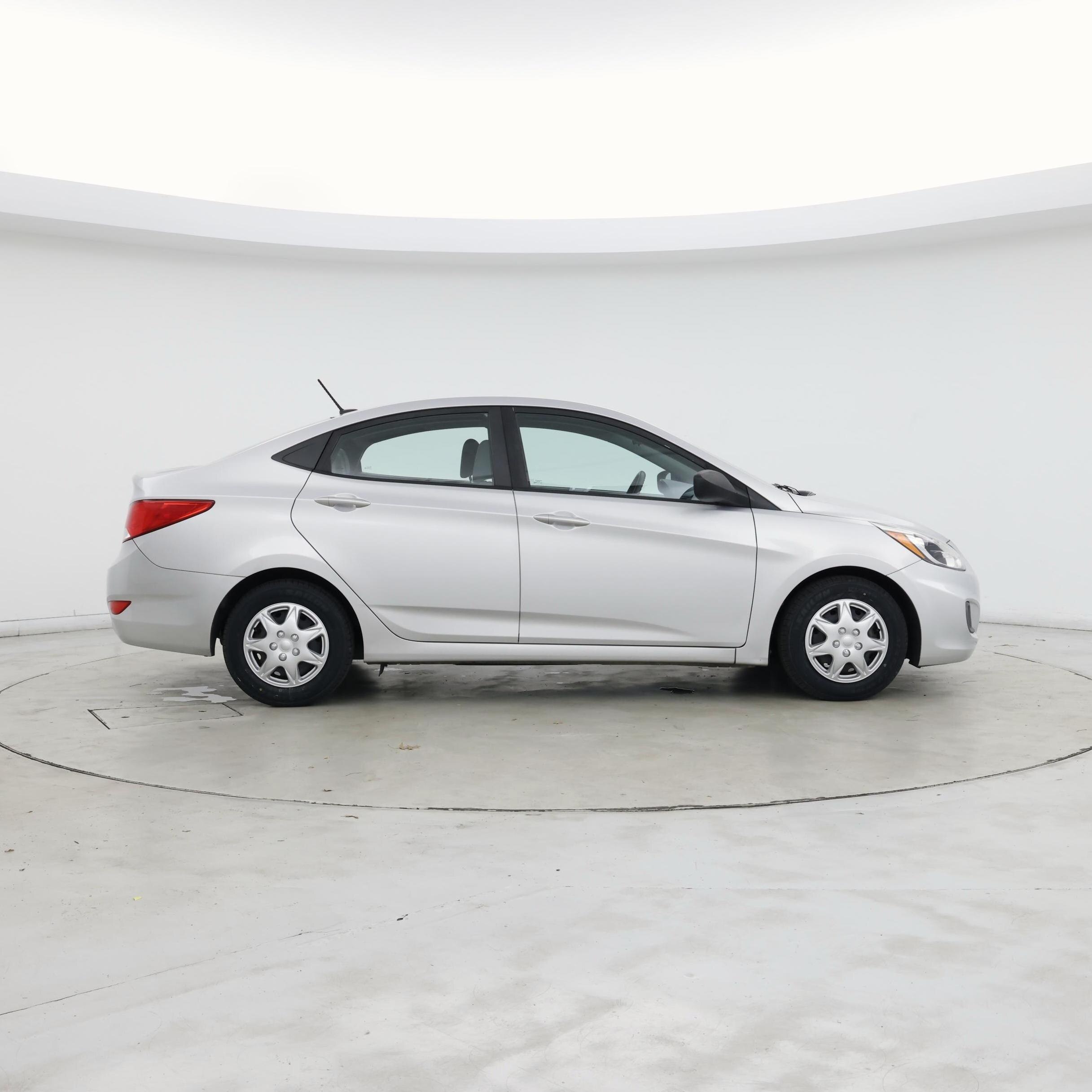 Thumbnail: 2017 Hyundai Accent - 7