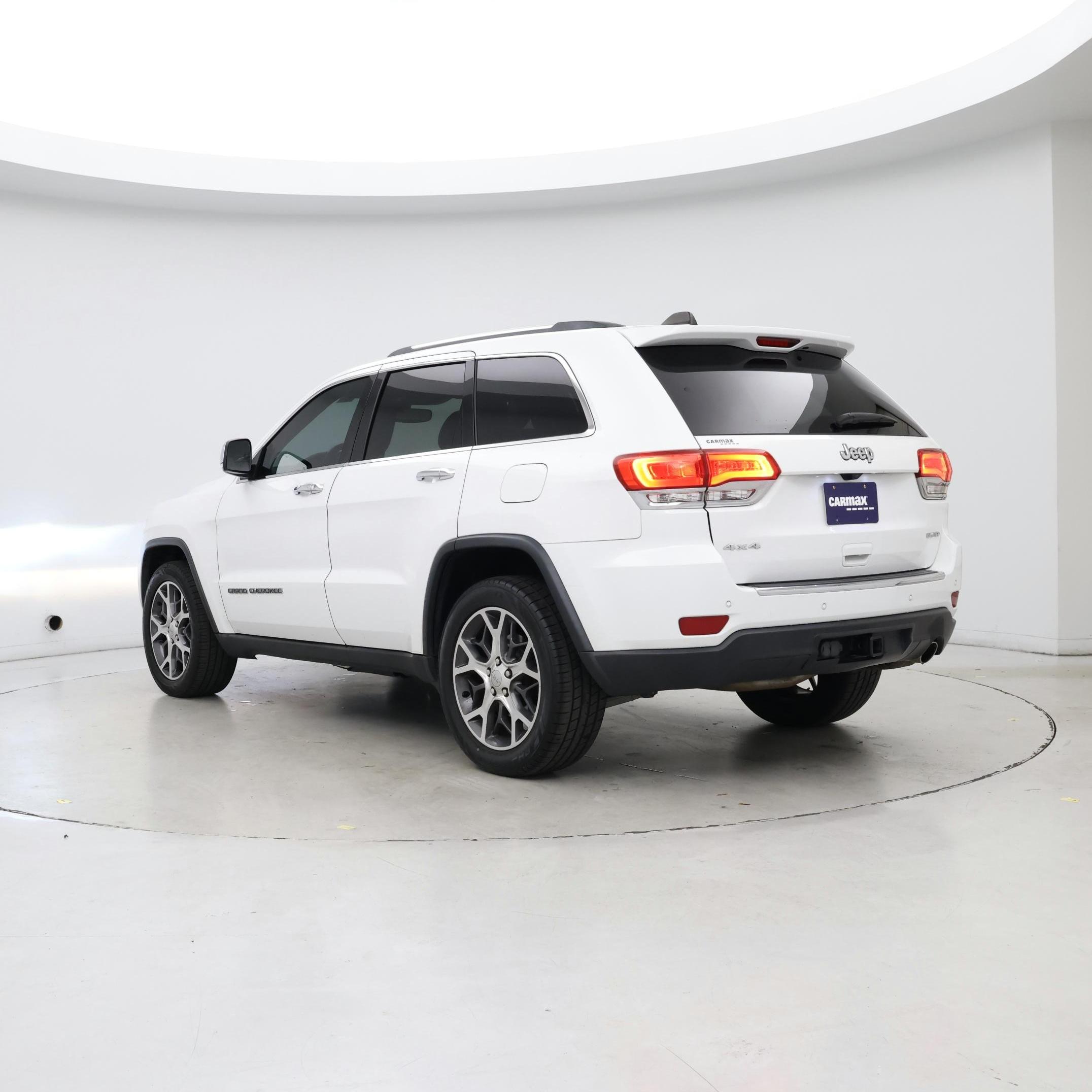 Thumbnail: 2019 Jeep Grand Cherokee - 2