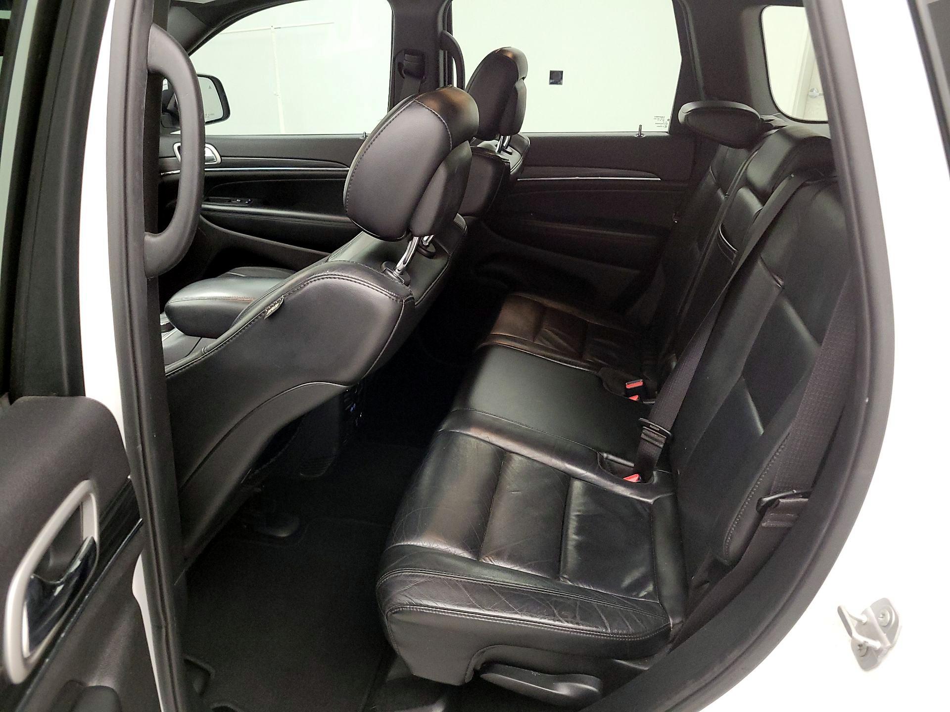 Thumbnail: 2019 Jeep Grand Cherokee - 20