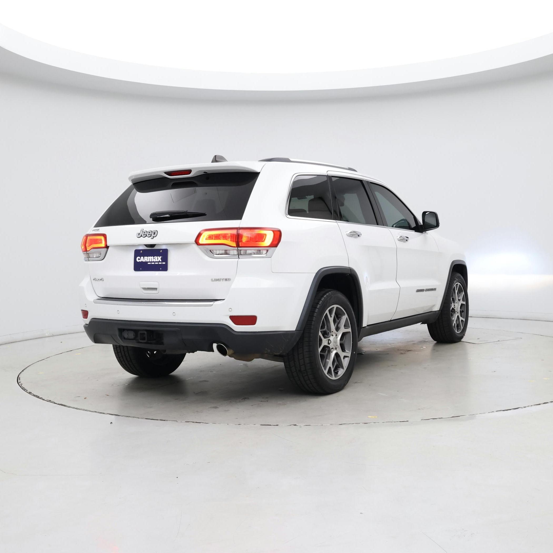 Thumbnail: 2019 Jeep Grand Cherokee - 8