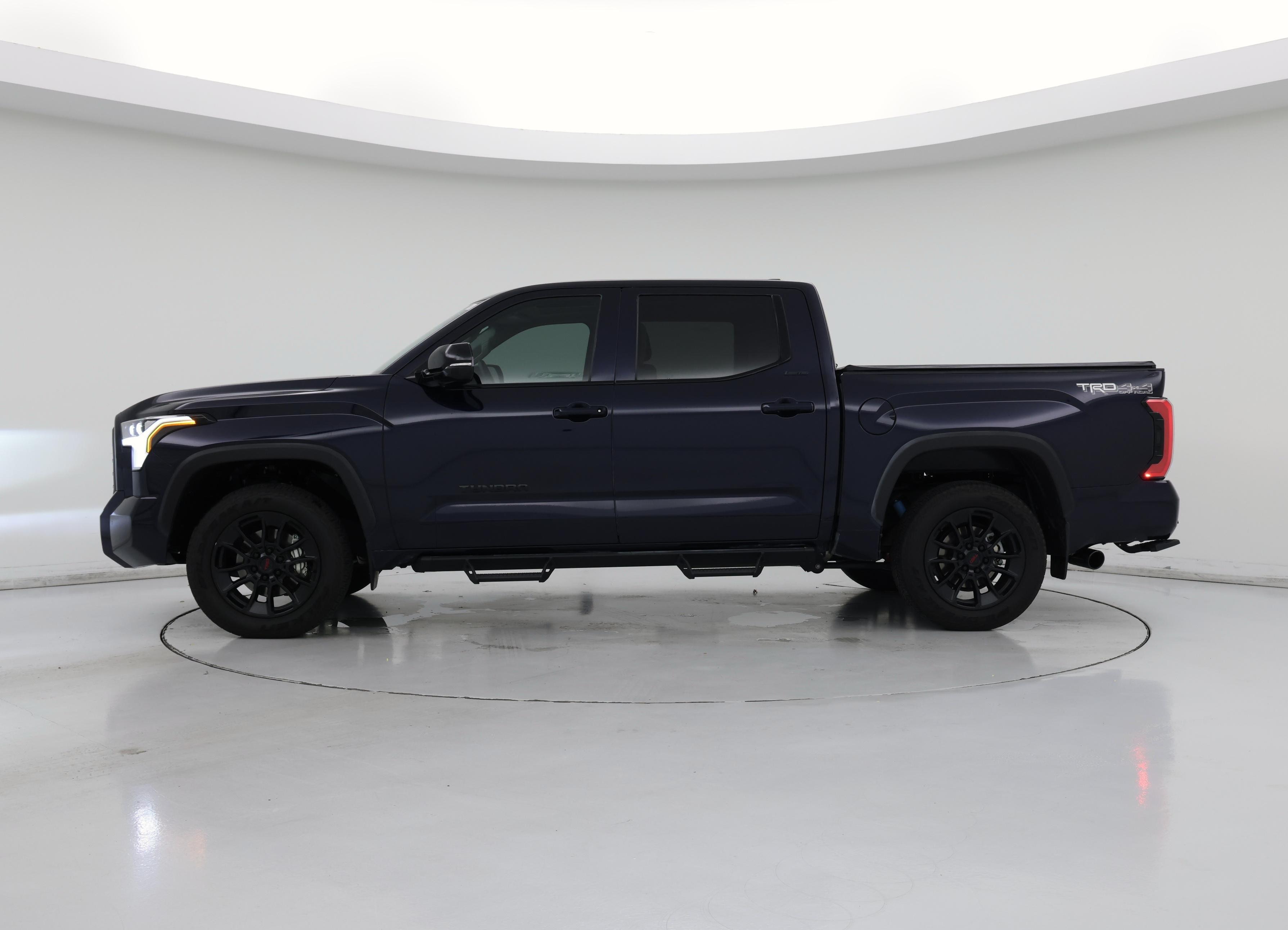 Thumbnail: 2024 Toyota Tundra - 3