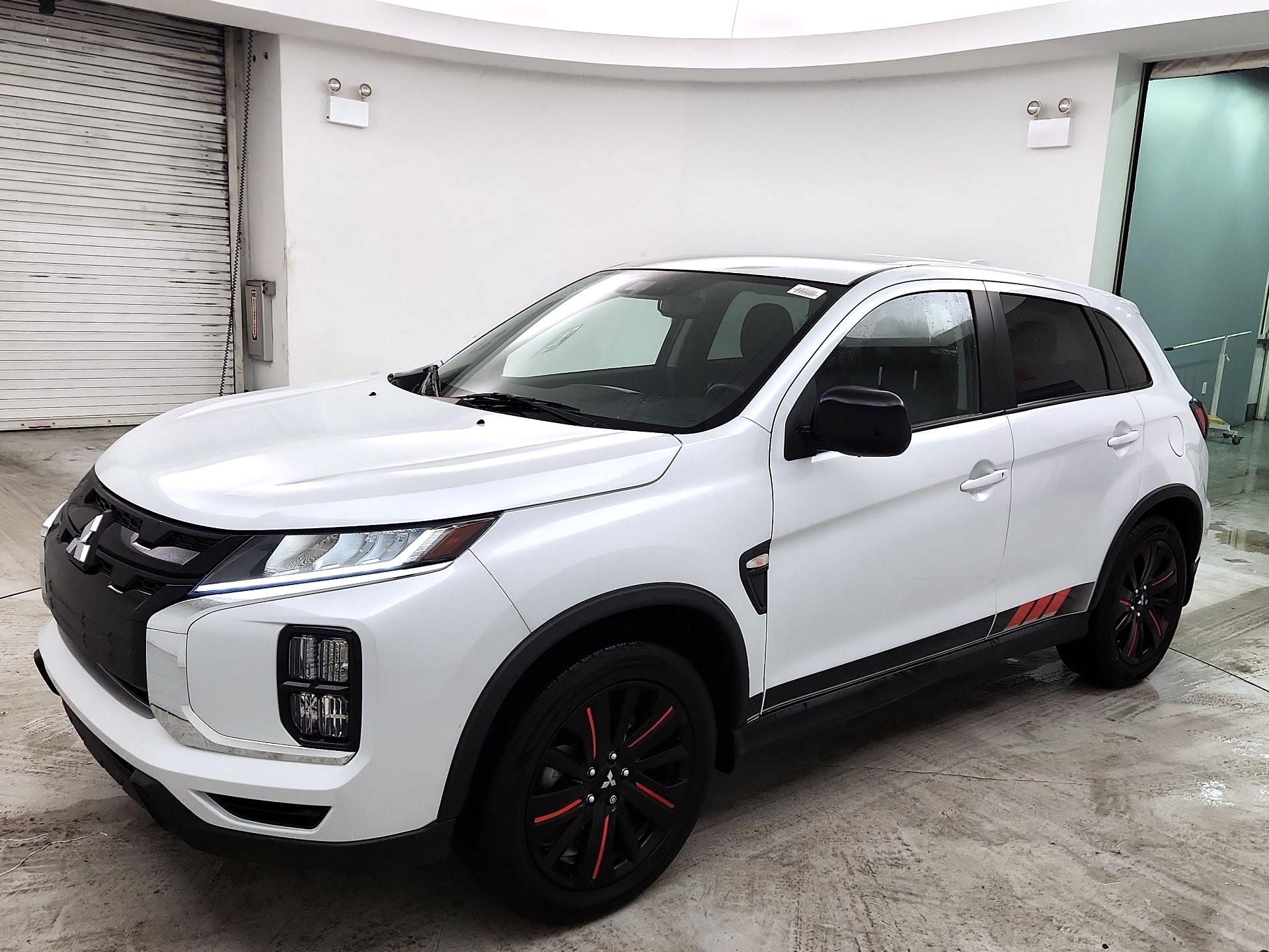 Thumbnail: 2022 Mitsubishi Outlander Sport - 3