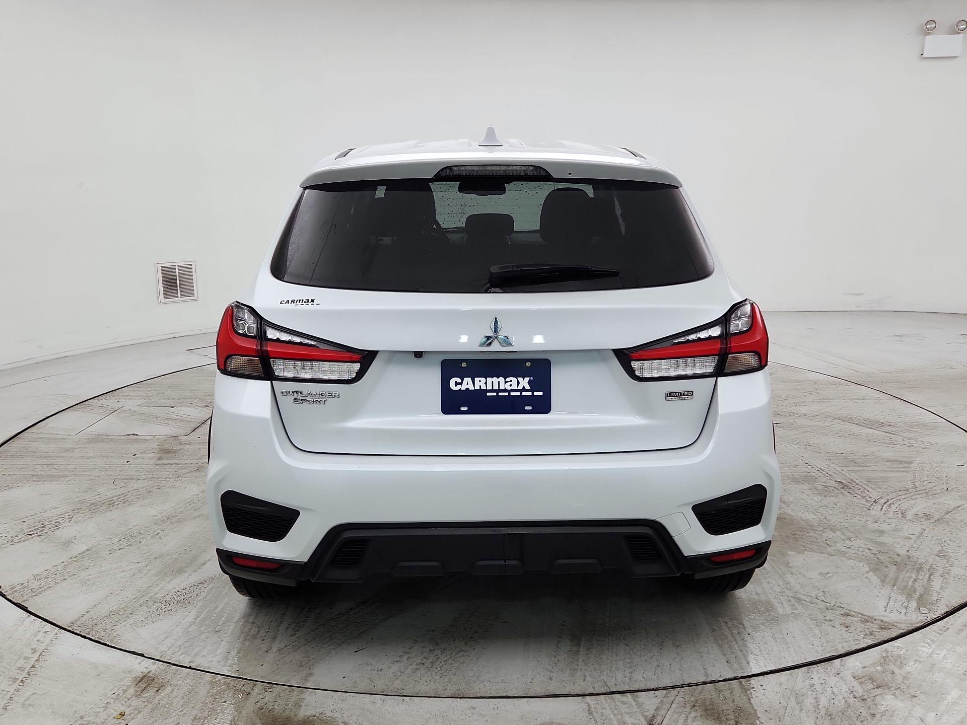 Thumbnail: 2022 Mitsubishi Outlander Sport - 6