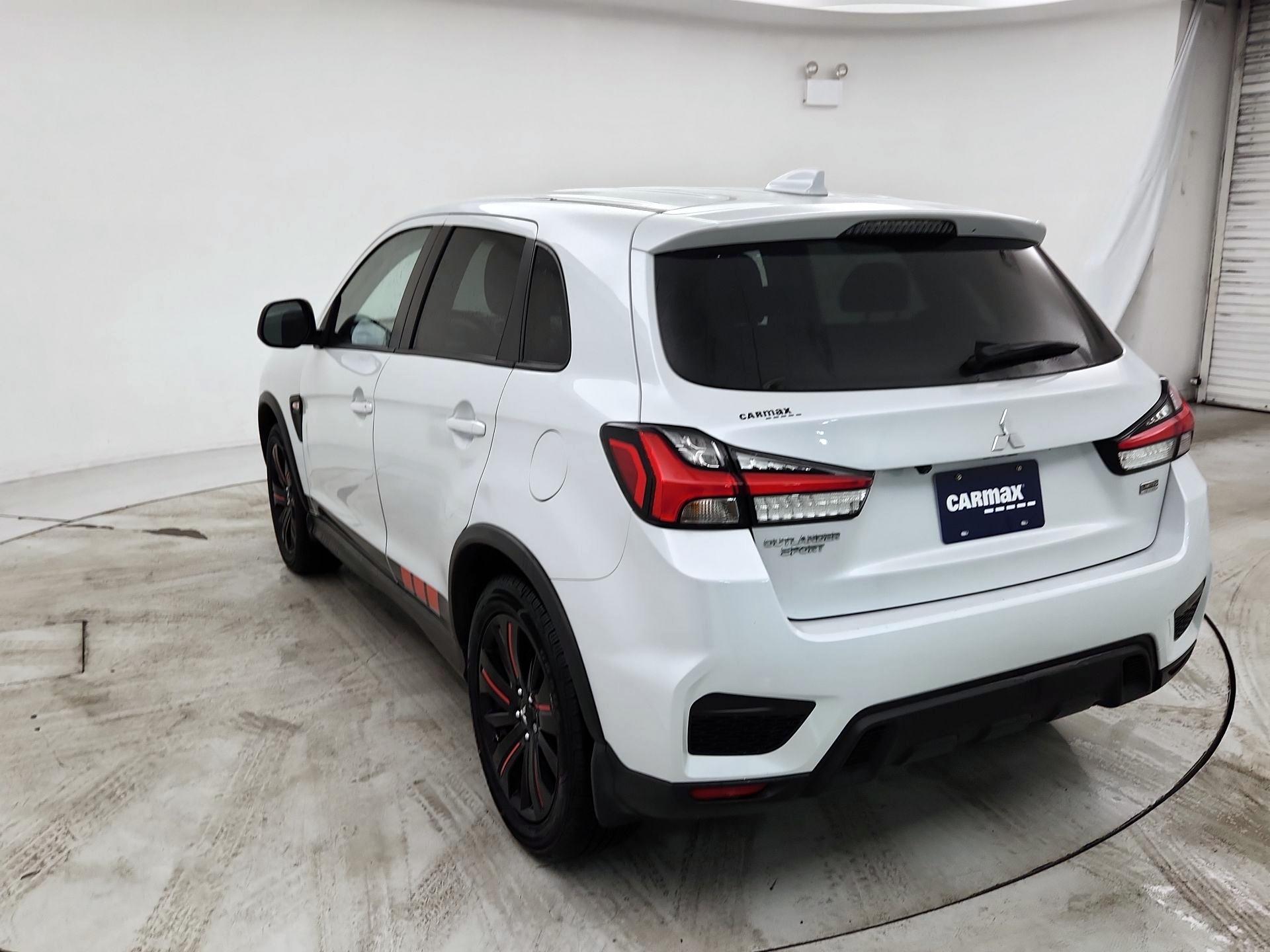 Thumbnail: 2022 Mitsubishi Outlander Sport - 7