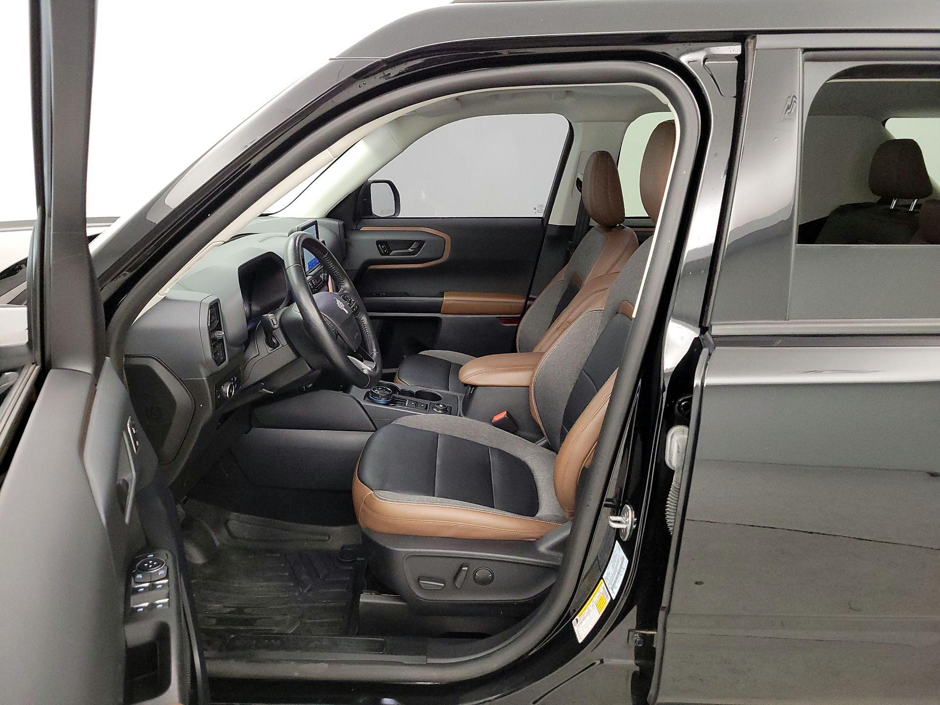 Thumbnail: 2023 Ford Bronco Sport - 11