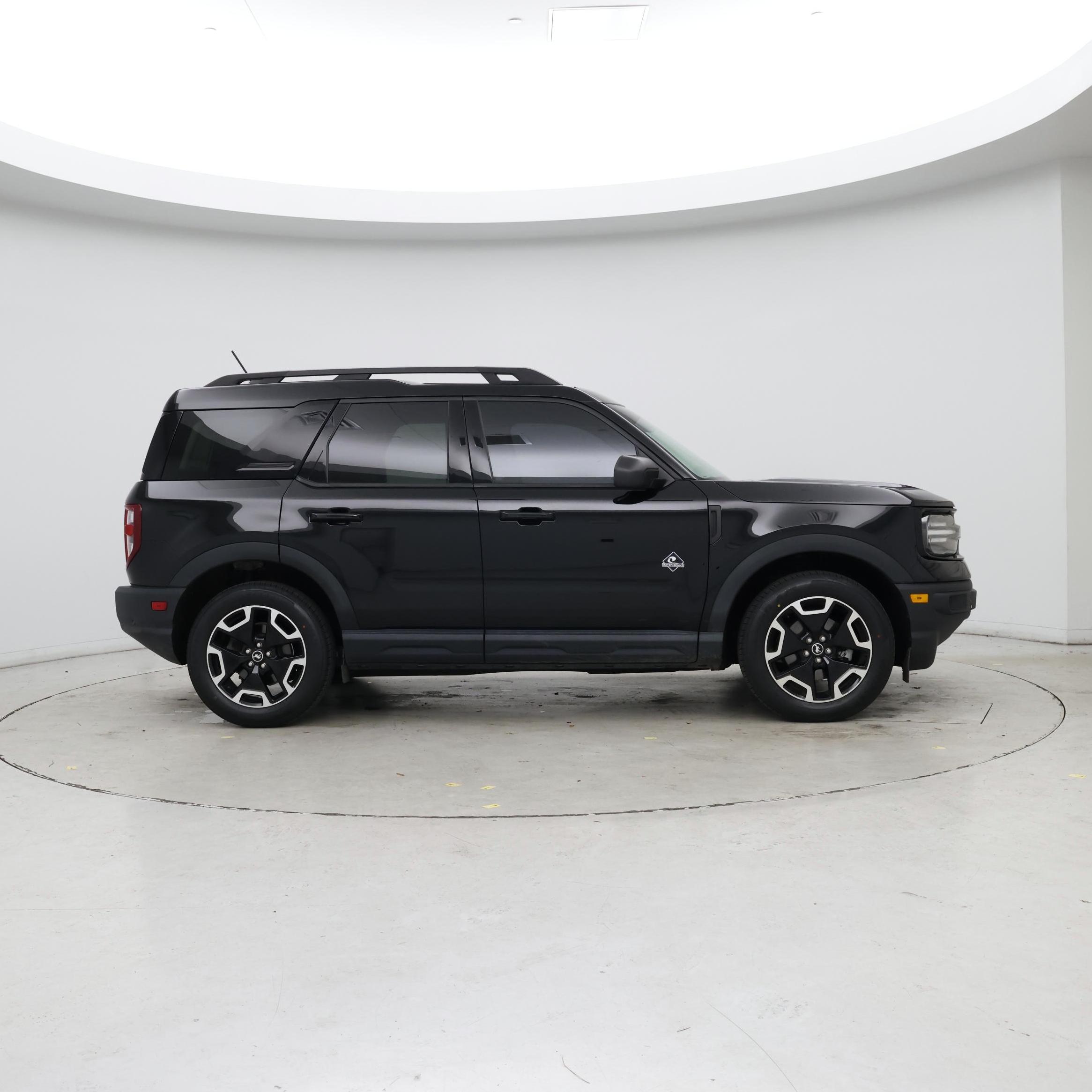 Thumbnail: 2023 Ford Bronco Sport - 7