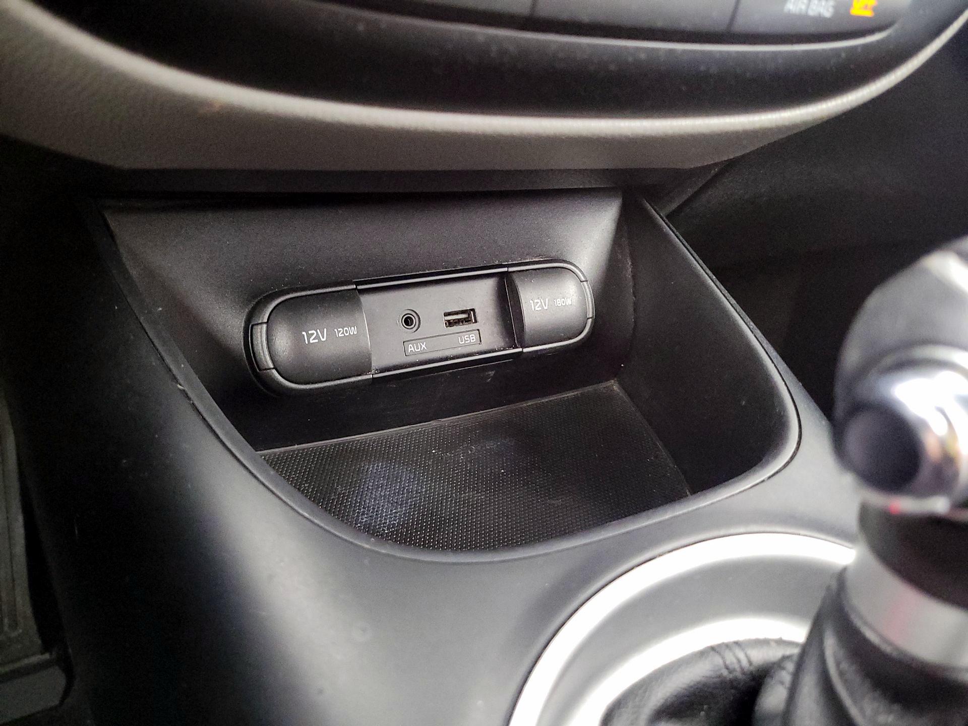 Thumbnail: 2014 Kia Soul - 17