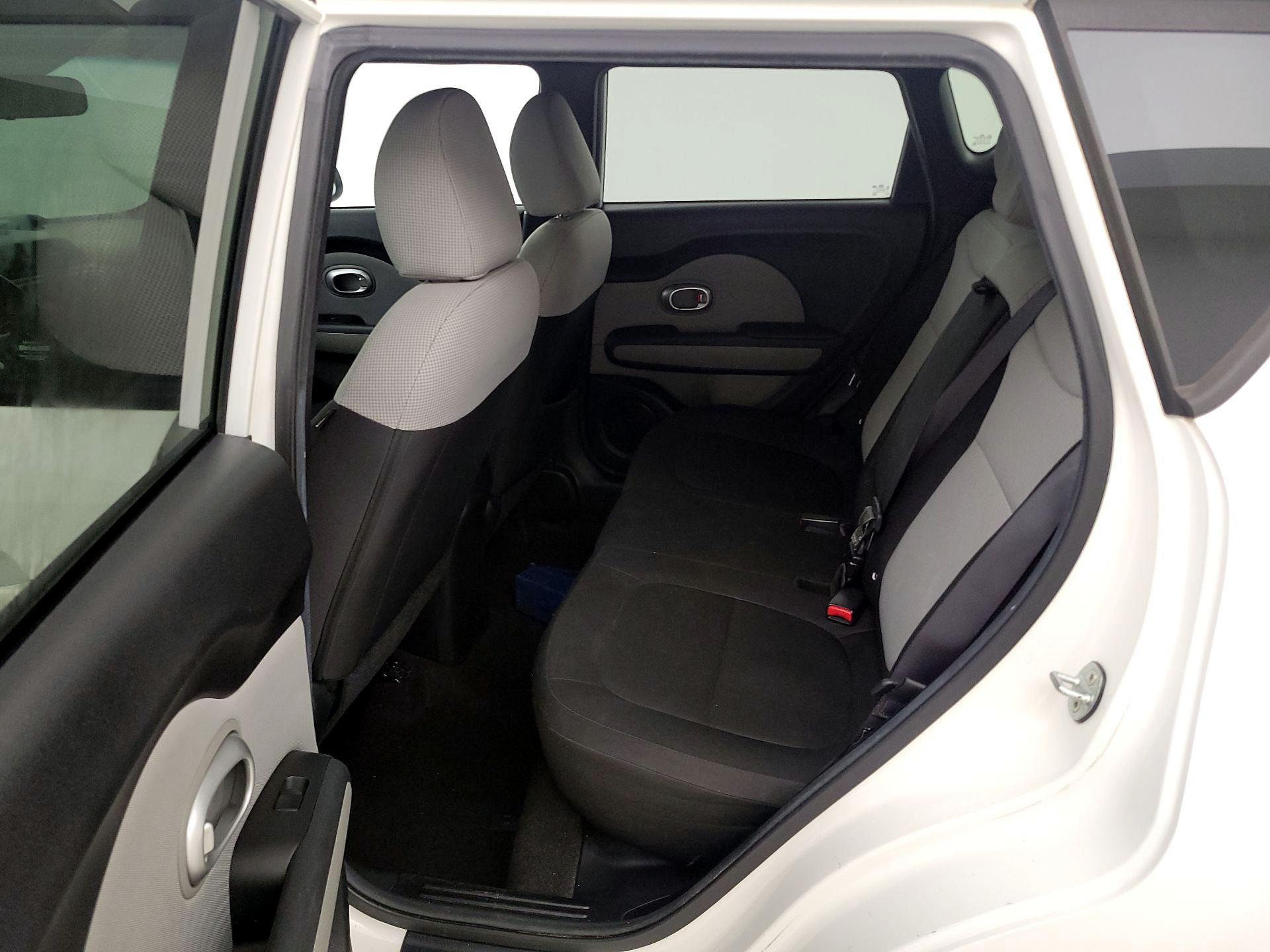 Thumbnail: 2014 Kia Soul - 18