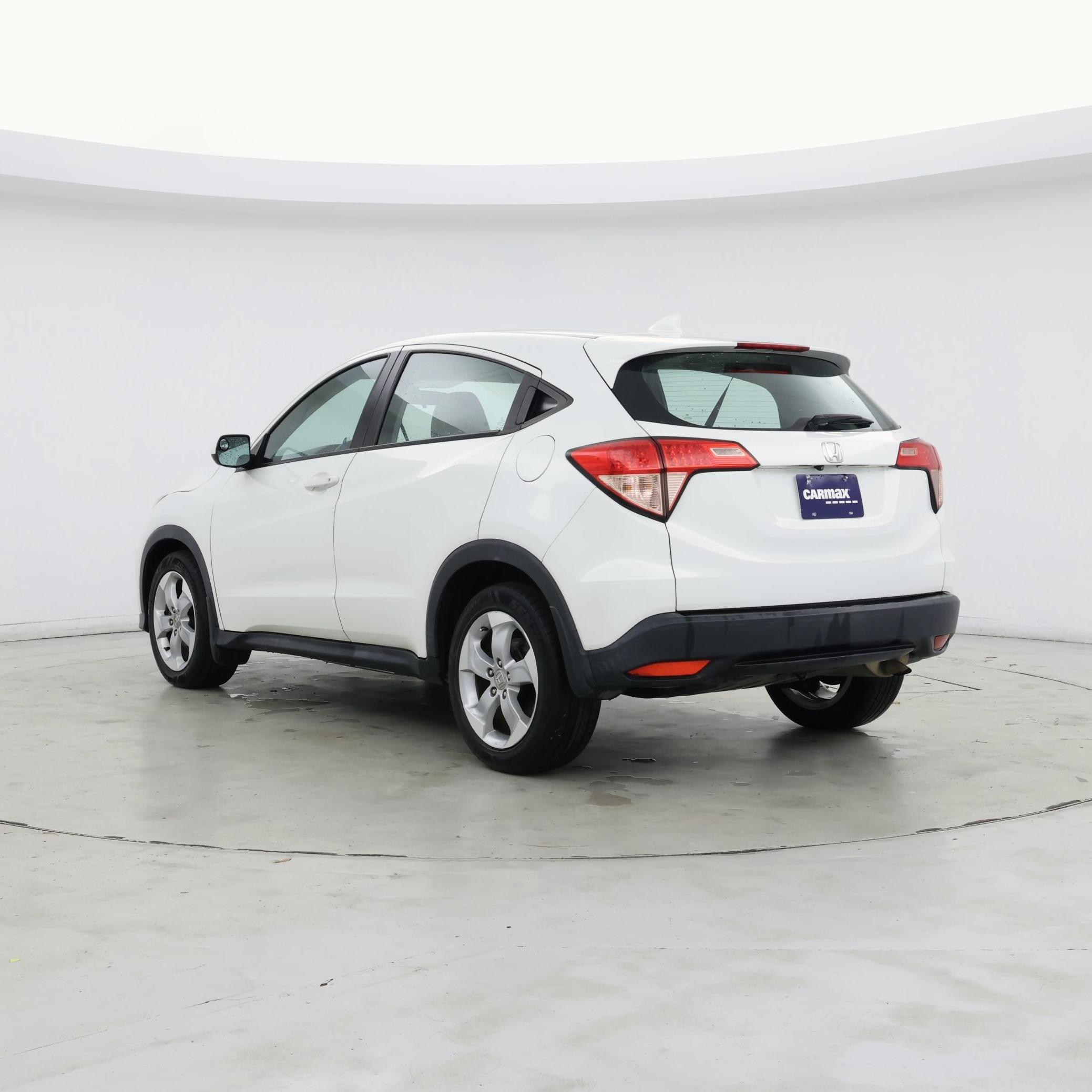Thumbnail: 2016 Honda HR-V - 2