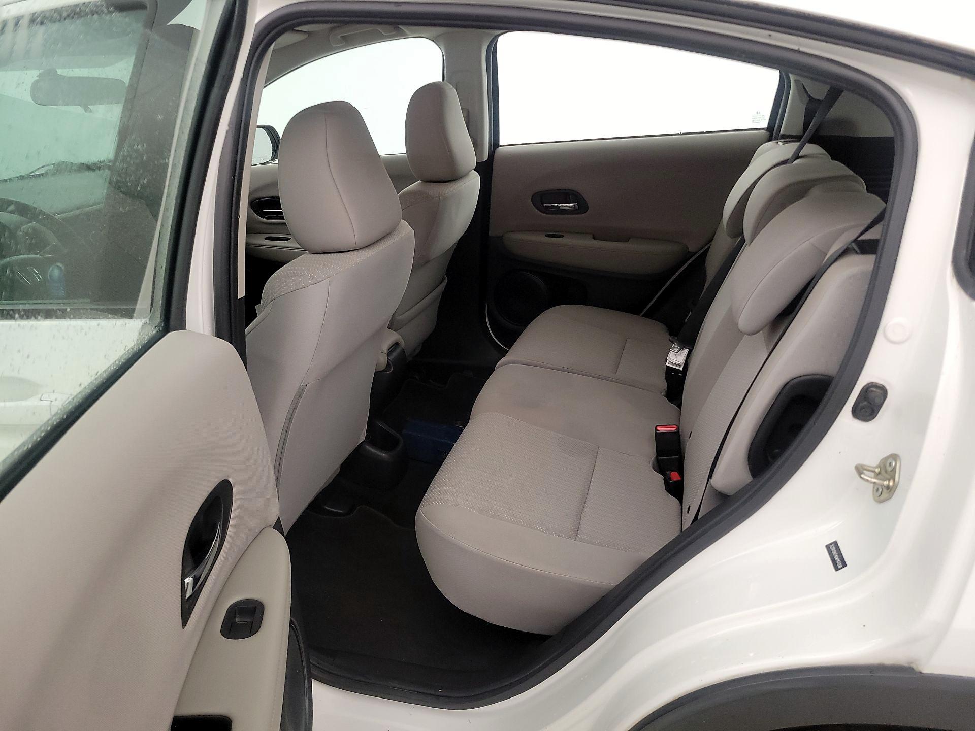 Thumbnail: 2016 Honda HR-V - 19