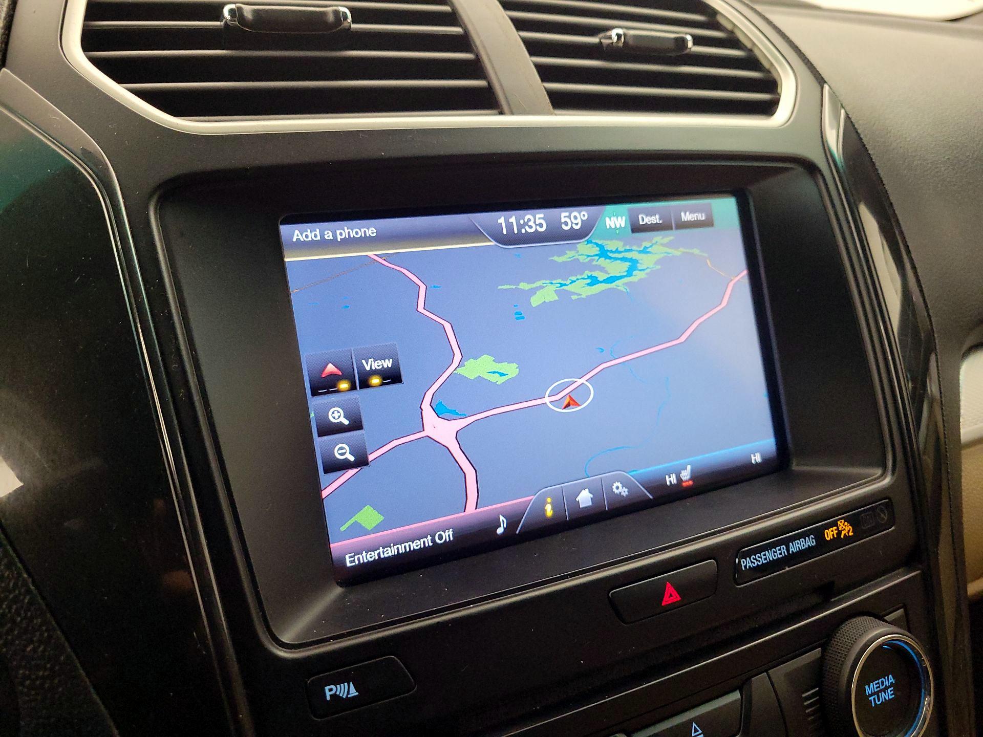 Thumbnail: 2016 Ford Explorer - 14