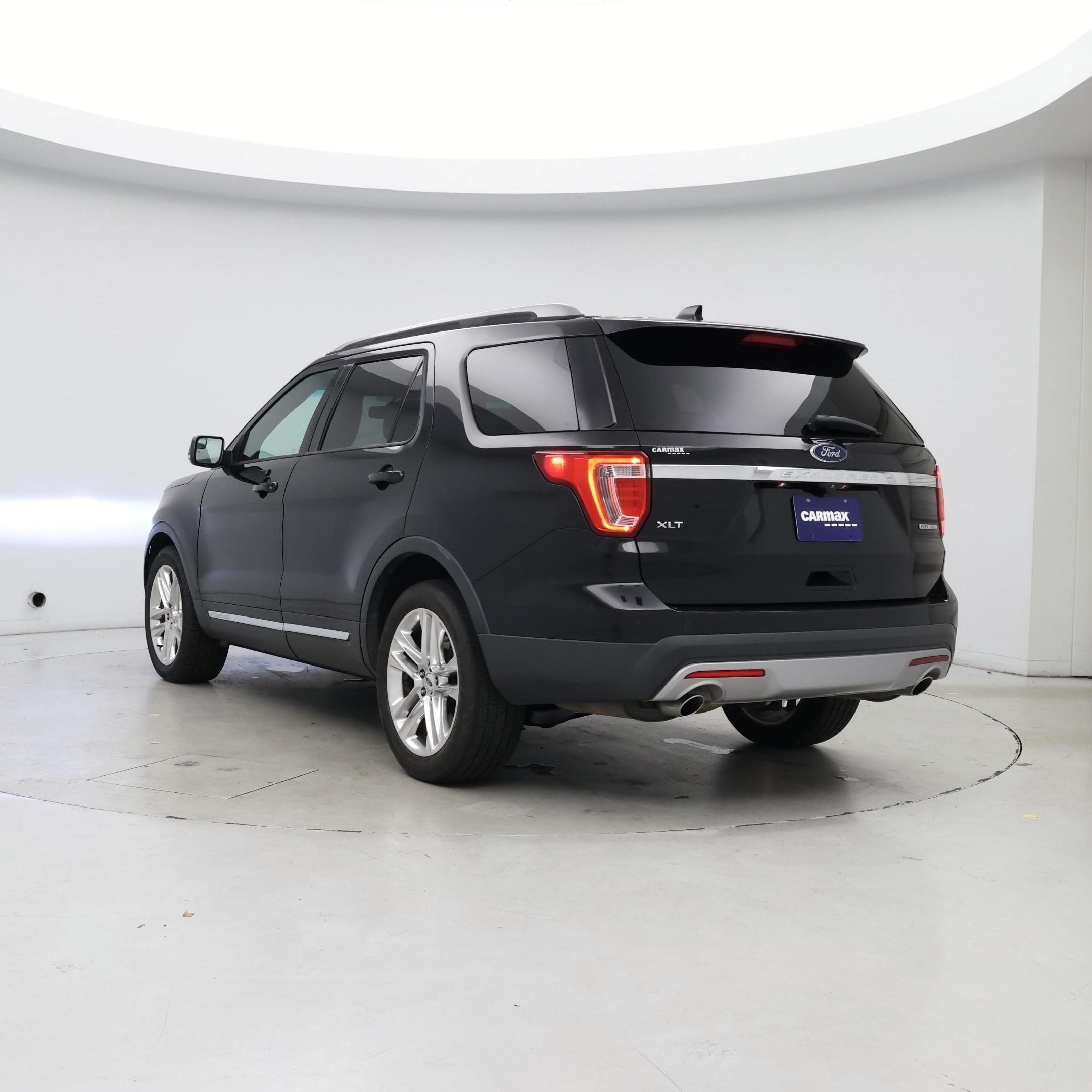 Thumbnail: 2016 Ford Explorer - 2