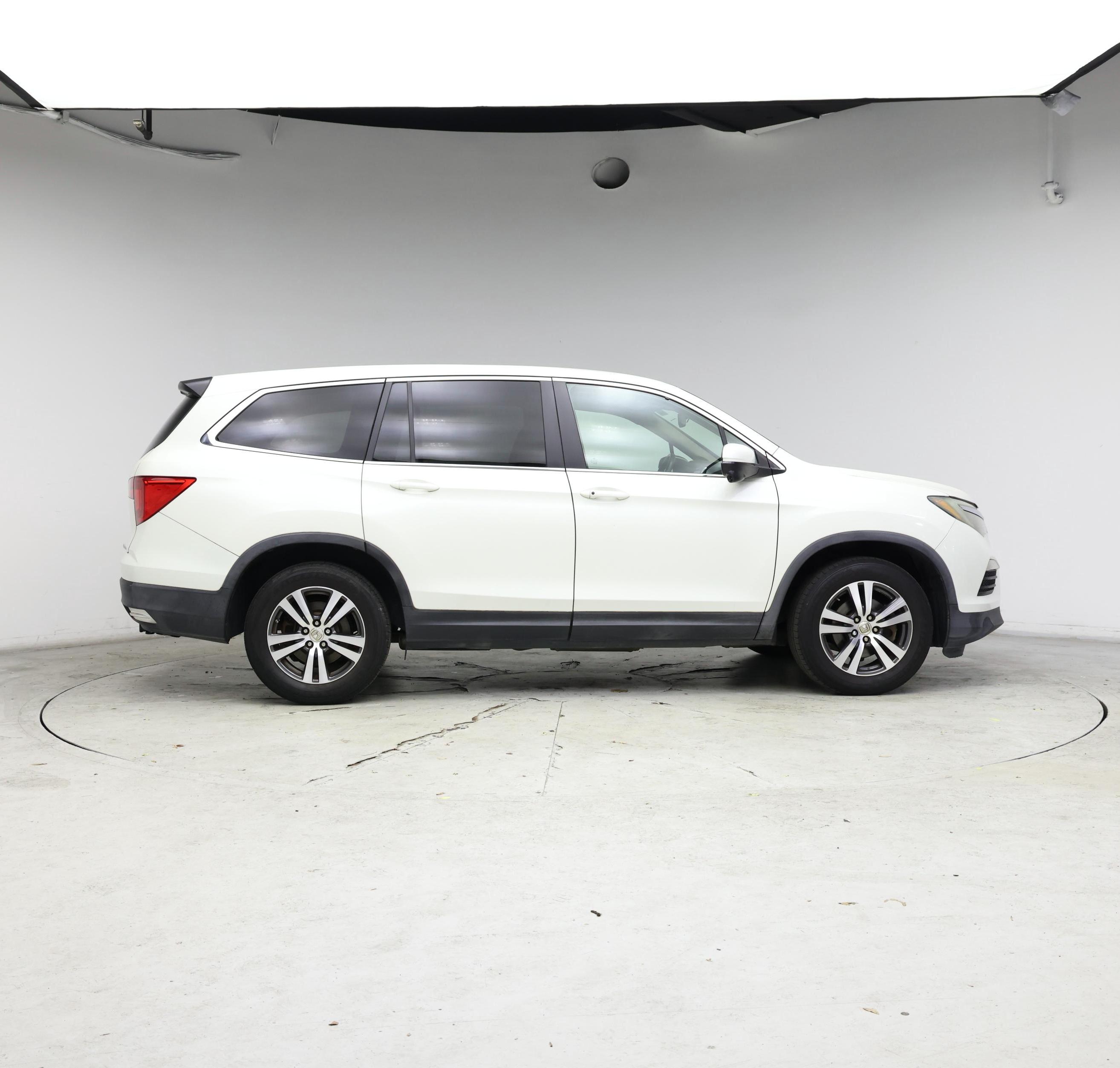 Thumbnail: 2016 Honda Pilot - 7