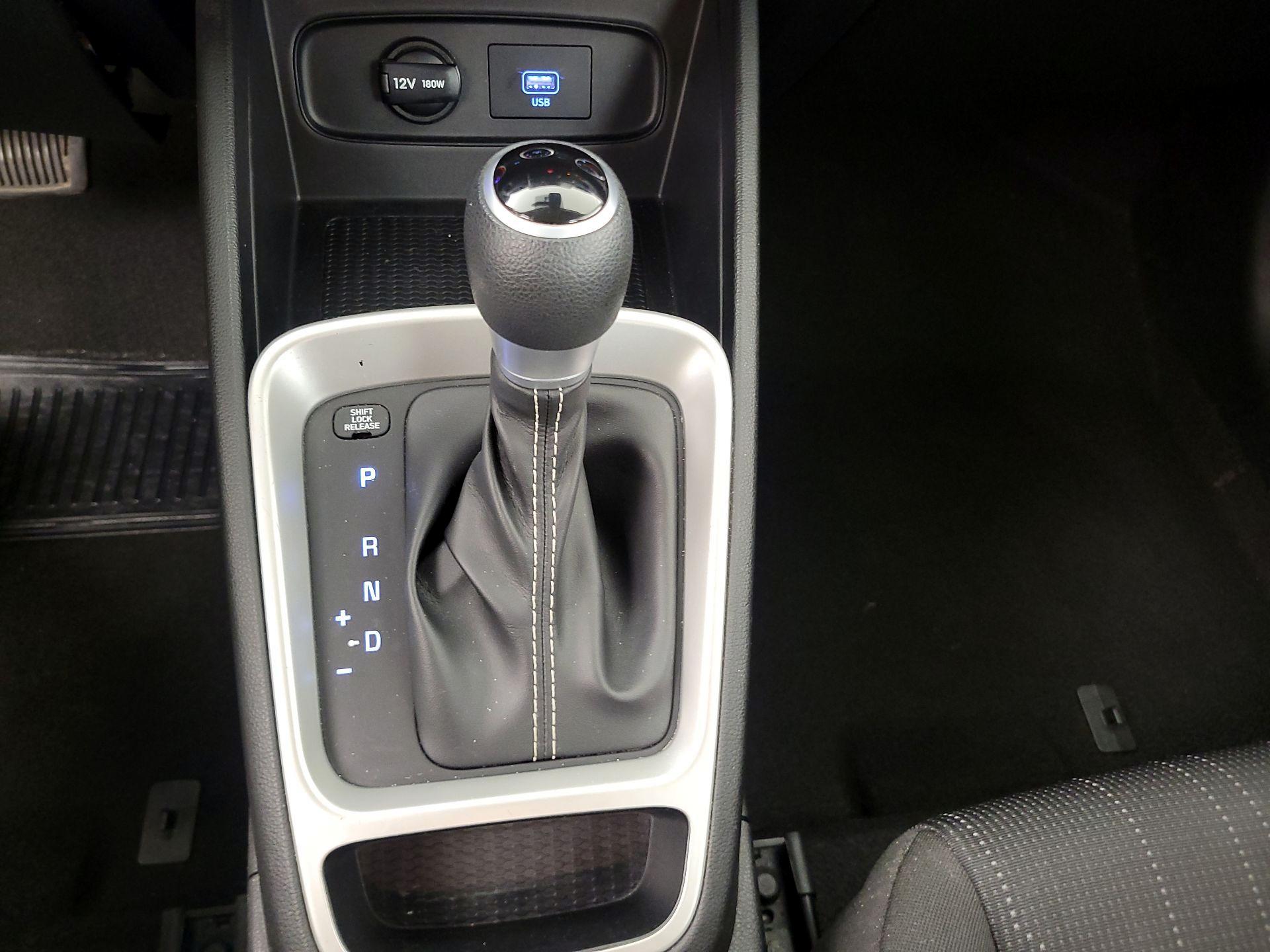 Thumbnail: 2021 Hyundai Venue - 17