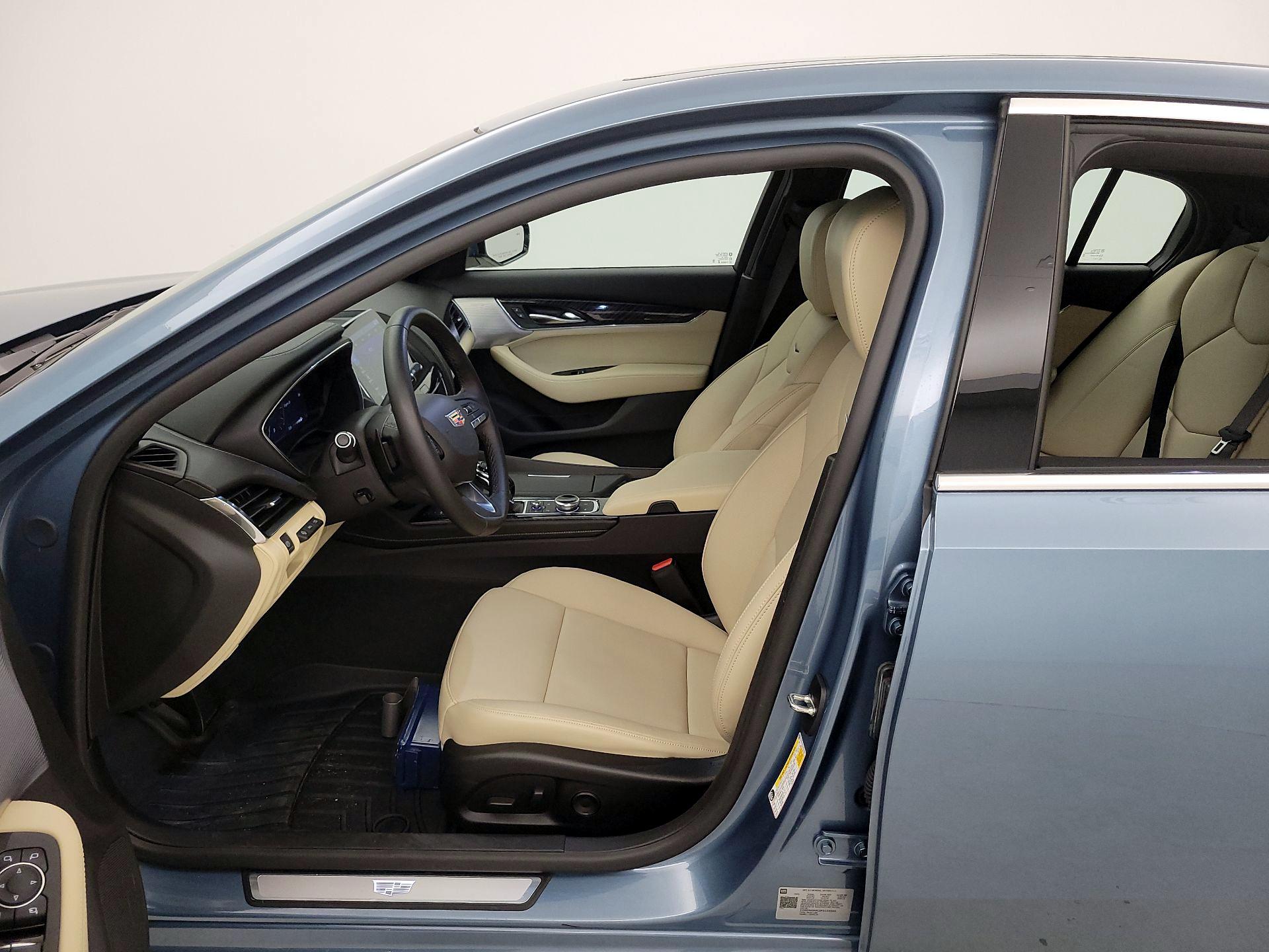 Thumbnail: 2024 Cadillac CT5 - 11